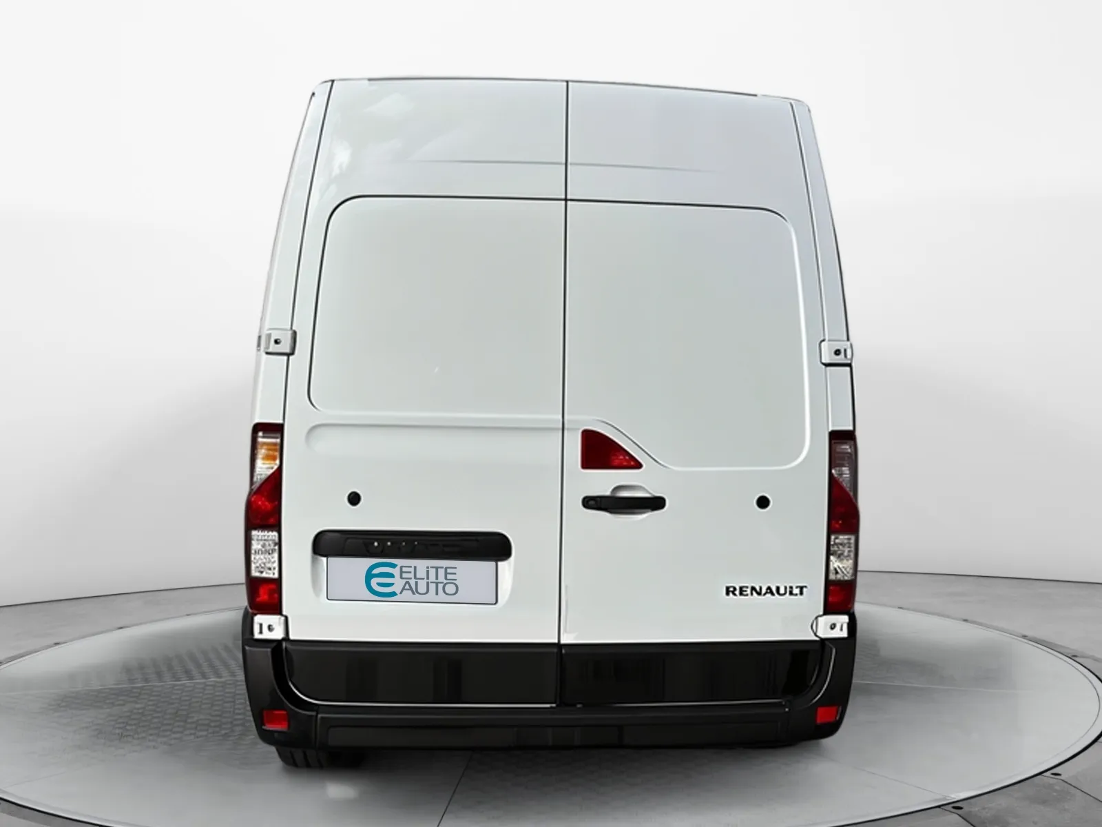 Acheter une renault MASTER FGN TRAC F3500 L2H2 BLUE DCI 135 d’occasion avec 18946km disponible immédiatement - photo 4