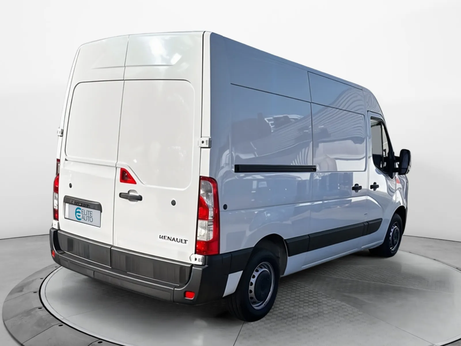 Acheter une renault MASTER FGN TRAC F3500 L2H2 BLUE DCI 135 d’occasion avec 18946km disponible immédiatement - photo 5