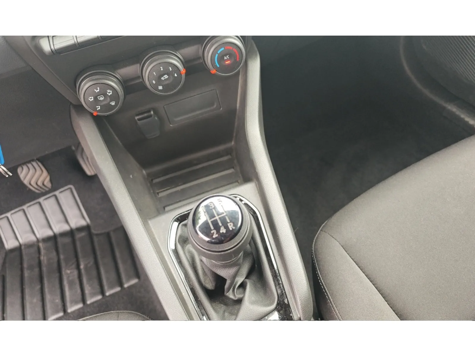 Acheter une renault Clio SCe 65 d’occasion avec 22407km disponible immédiatement - photo 17