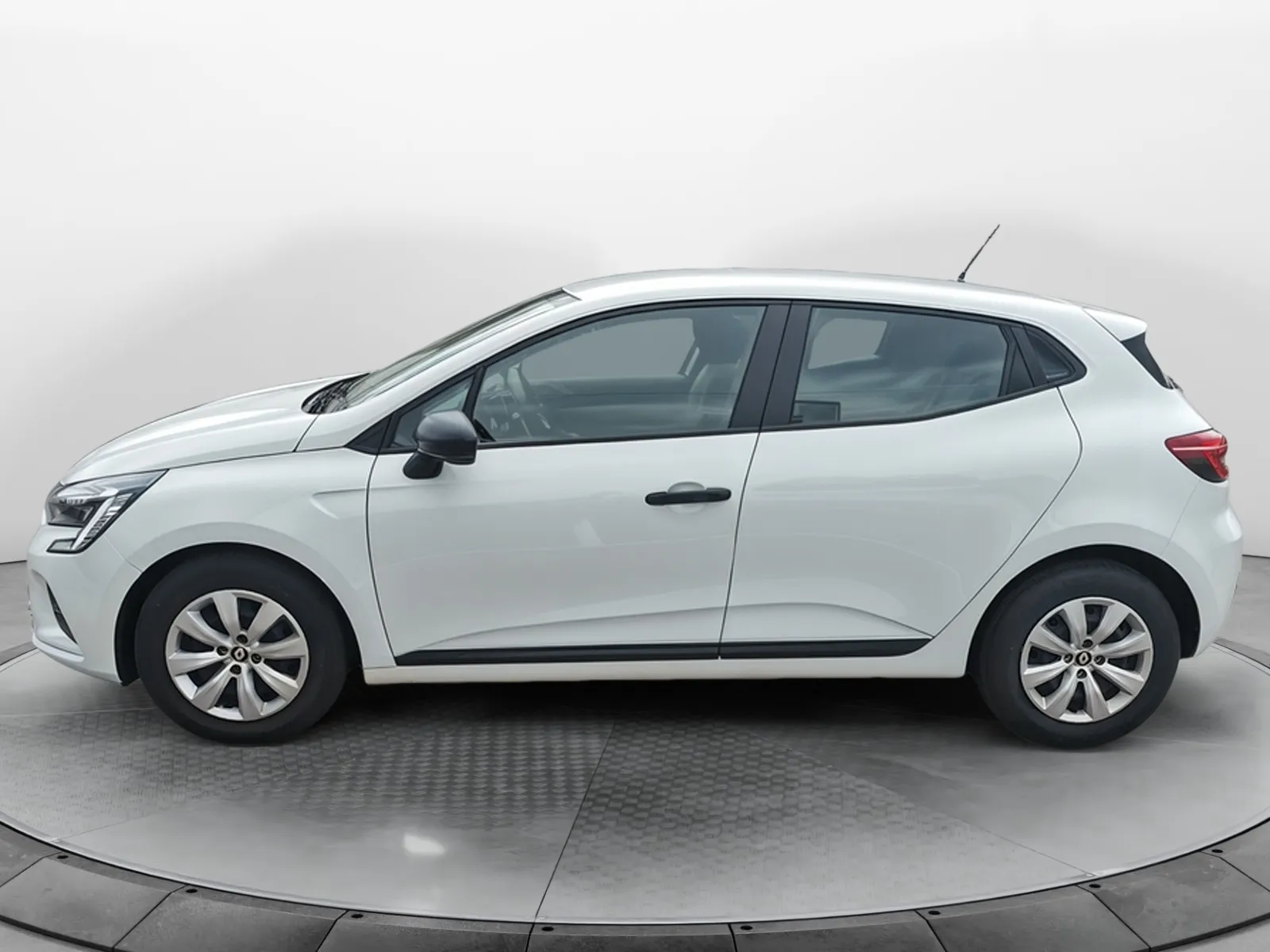 Acheter une renault Clio SCe 65 d’occasion avec 22407km disponible immédiatement - photo 2