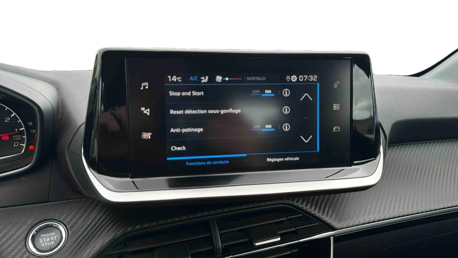 Acheter une peugeot 208 BlueHDi 100 S&S BVM6 d’occasion avec 77396km disponible immédiatement - photo 31