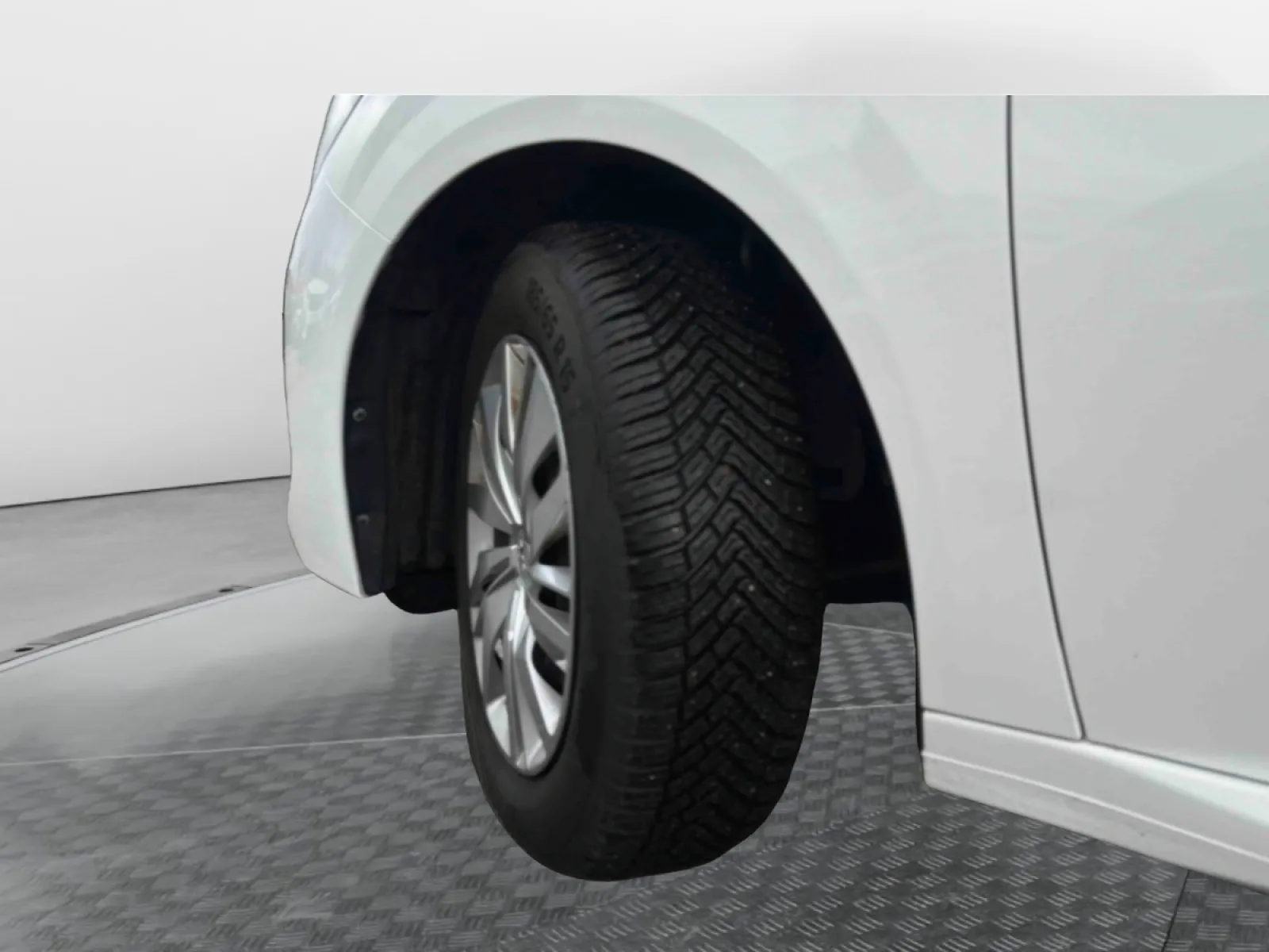 Acheter une peugeot 208 BlueHDi 100 S&S BVM6 d’occasion avec 77396km disponible immédiatement - photo 13