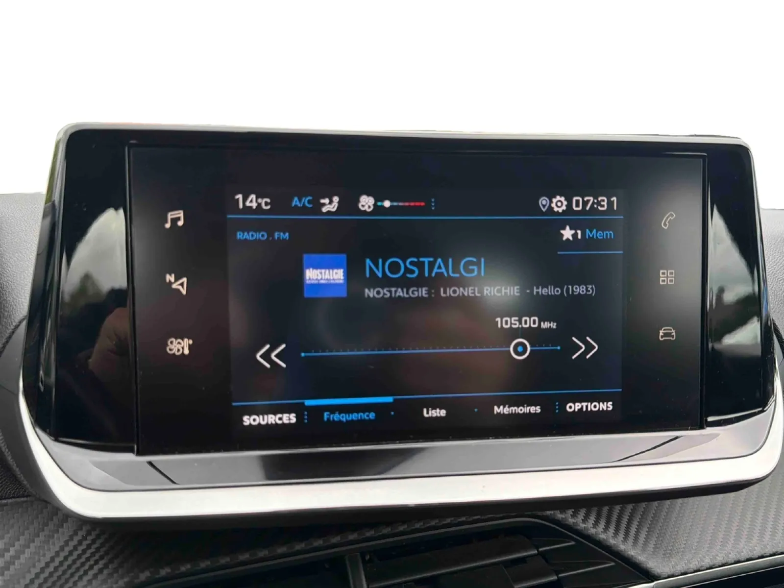 Acheter une peugeot 208 BlueHDi 100 S&S BVM6 d’occasion avec 77396km disponible immédiatement - photo 27