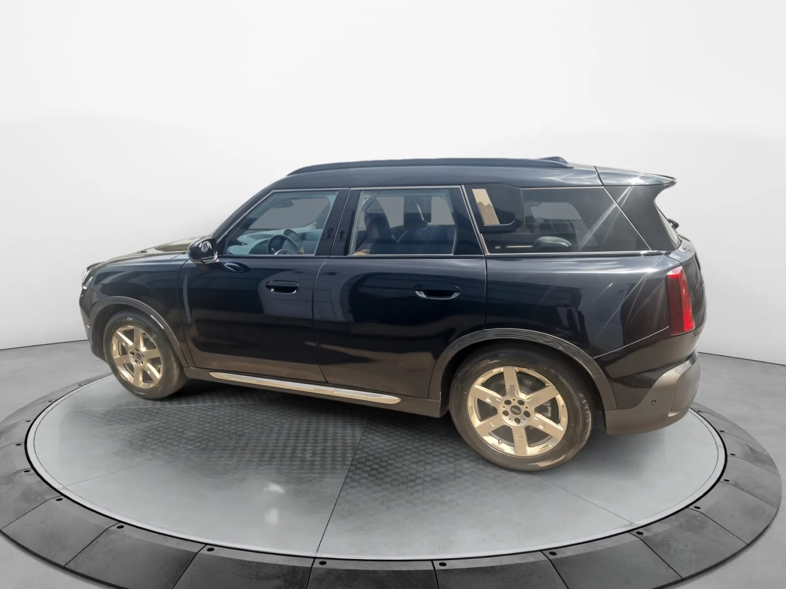 Acheter une mini Countryman 204 ch BVA E d’occasion avec 10900km disponible immédiatement - photo 2