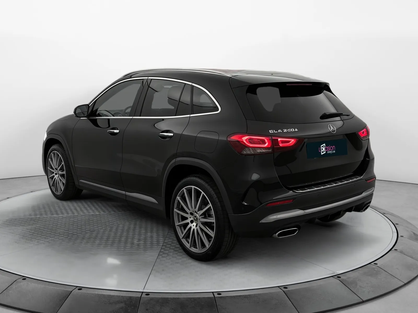 Acheter une mercedes GLA 250 e 8G-DCT d’occasion avec 11650km disponible immédiatement - photo 3