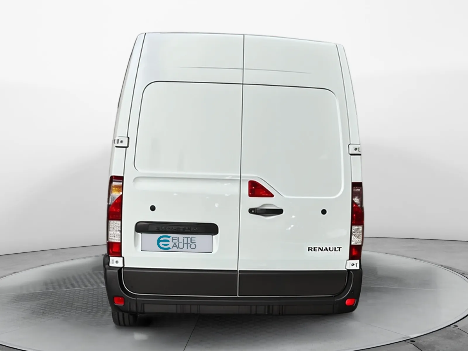 Acheter une renault MASTER FGN TRAC F3500 L2H2 BLUE DCI 135 d’occasion avec 21703km disponible immédiatement - photo 4