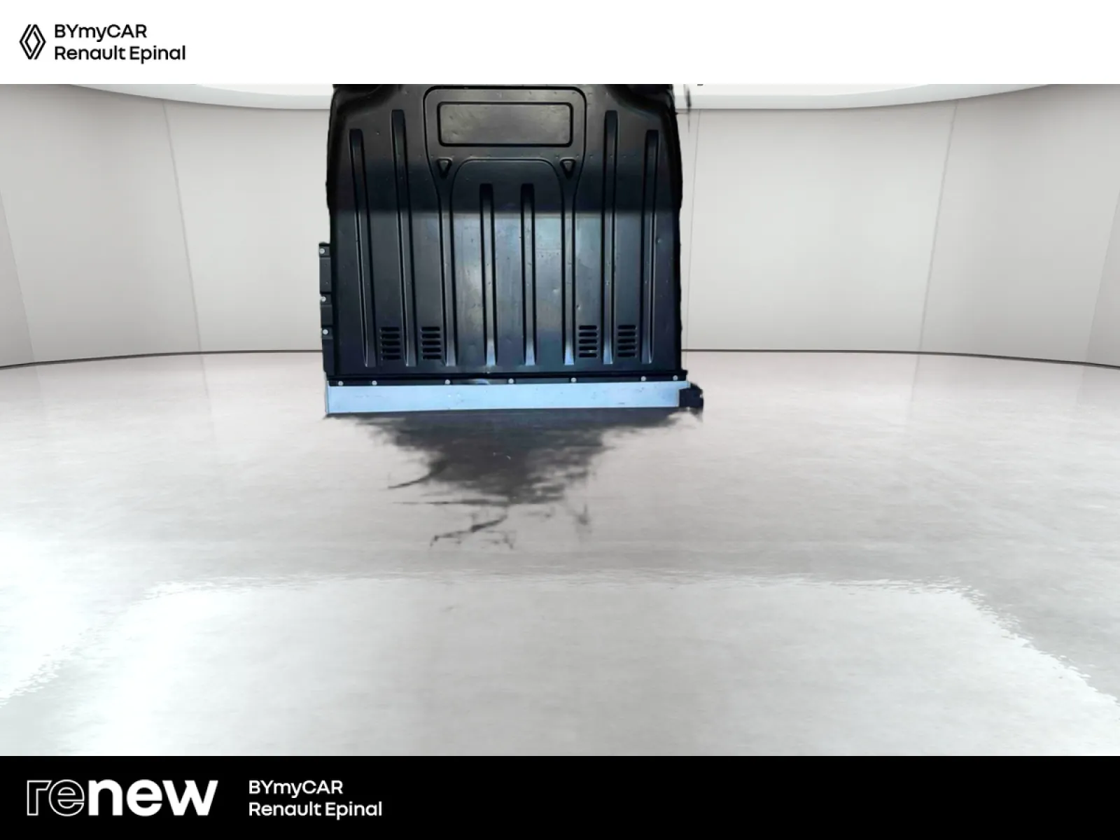 Acheter une renault MASTER FGN TRAC F3500 L3H3 BLUE DCI 135 d’occasion avec 45845km disponible immédiatement - photo 13