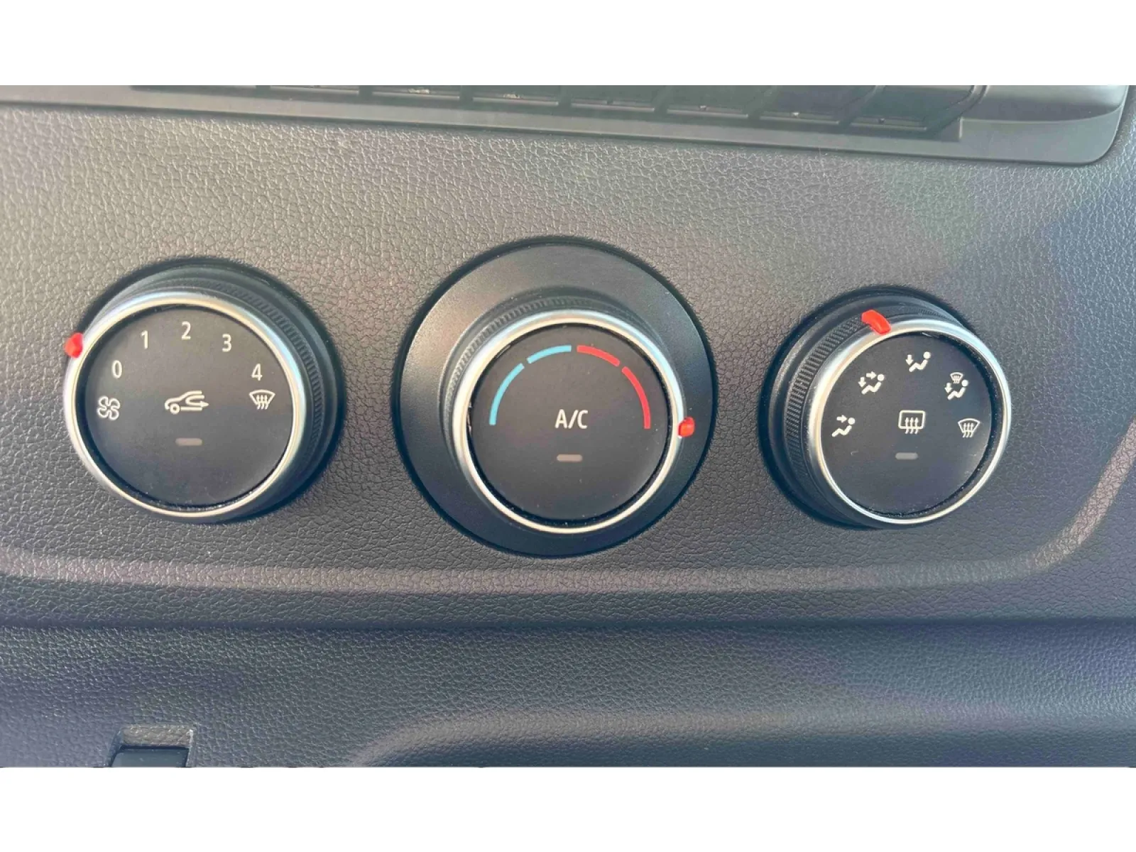 Acheter une renault MASTER FGN TRAC F3500 L3H3 BLUE DCI 135 d’occasion avec 45845km disponible immédiatement - photo 21