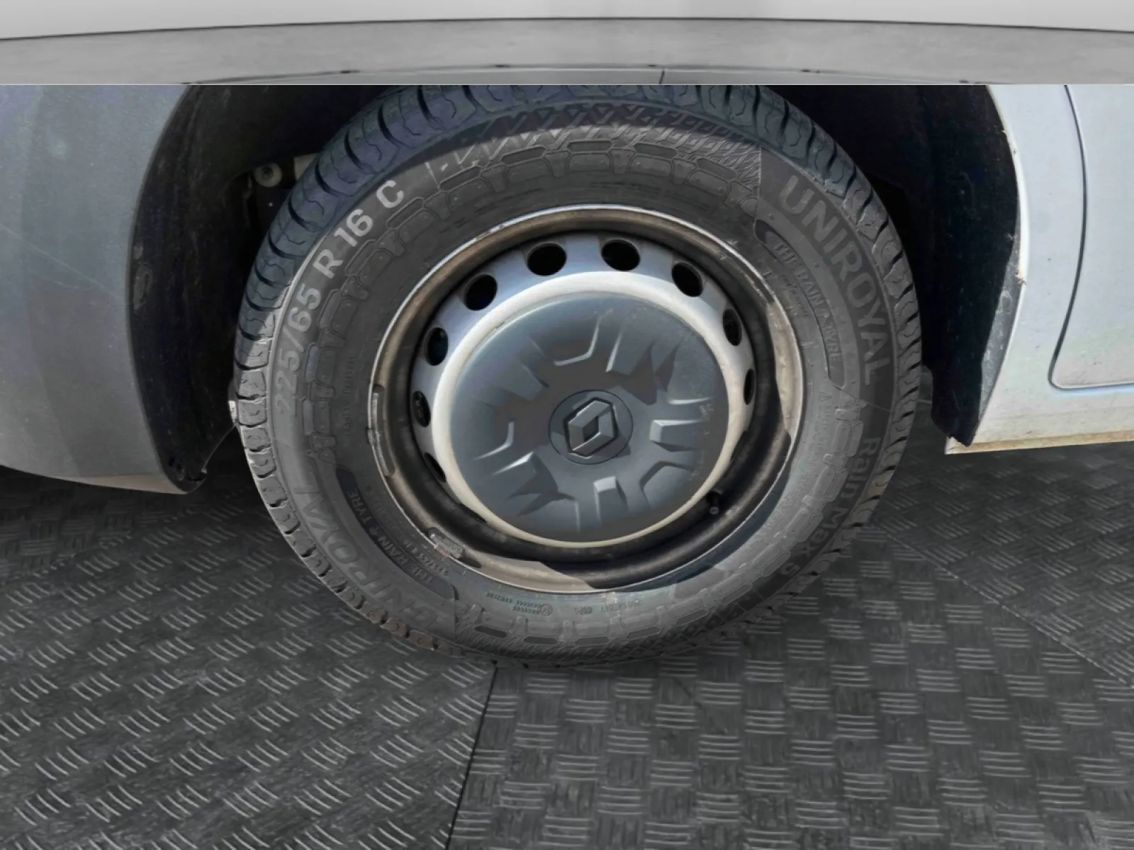 Acheter une renault MASTER FGN TRAC F3500 L3H3 BLUE DCI 135 d’occasion avec 45845km disponible immédiatement - photo 14