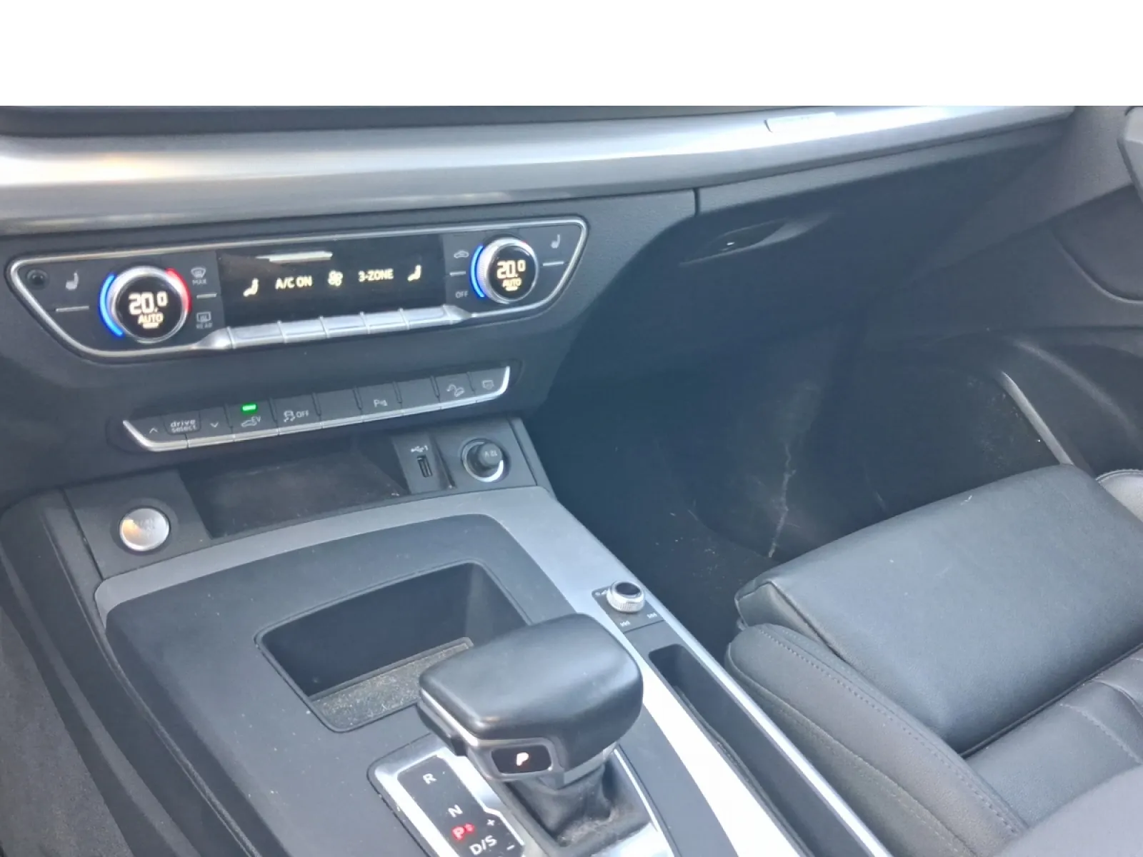 Acheter une audi Q5 Sportback 50 TFSIe 299 S tronic 7 Quattro d’occasion avec 83136km disponible immédiatement - photo 11