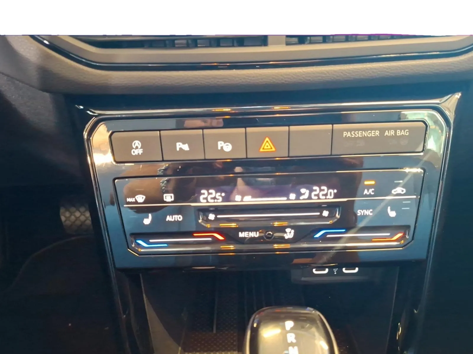 Acheter une volkswagen T-Cross 1.0 TSI 116 Start/Stop DSG7 d’occasion avec 10864km disponible immédiatement - photo 17