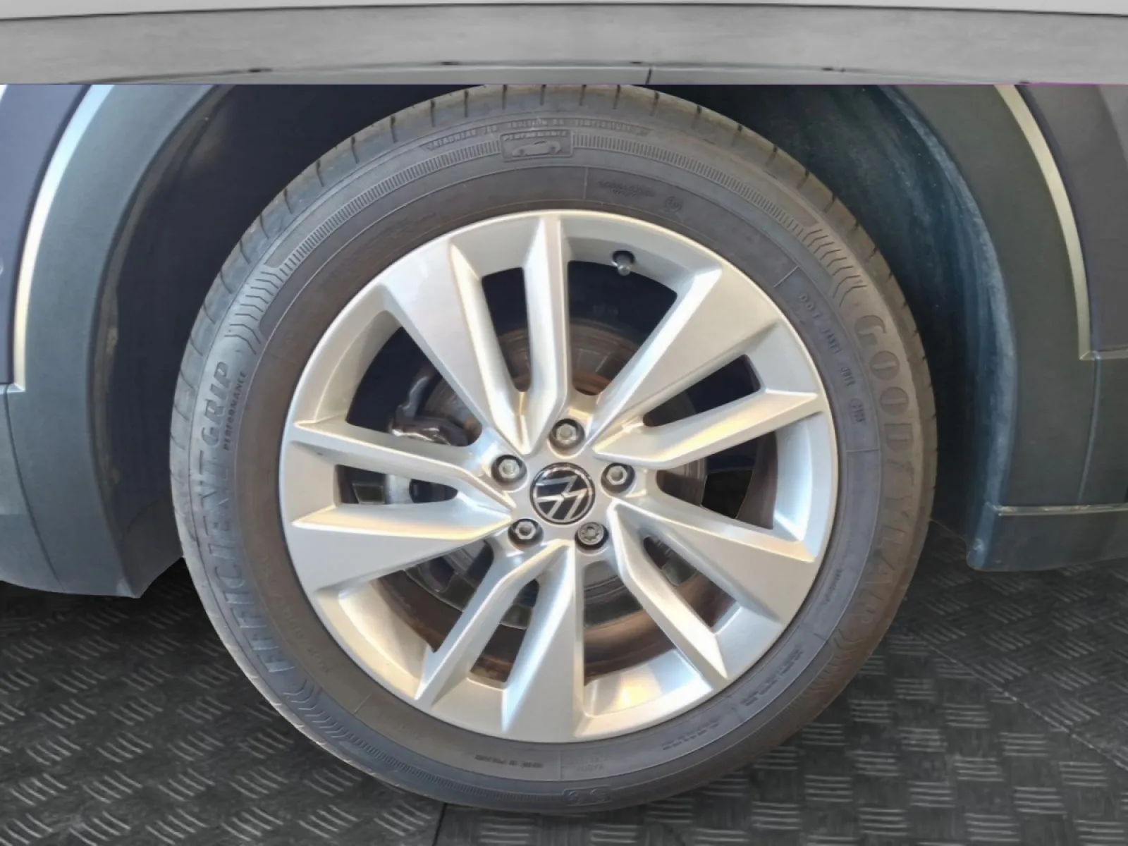 Acheter une volkswagen T-Cross 1.0 TSI 116 Start/Stop DSG7 d’occasion avec 10864km disponible immédiatement - photo 14