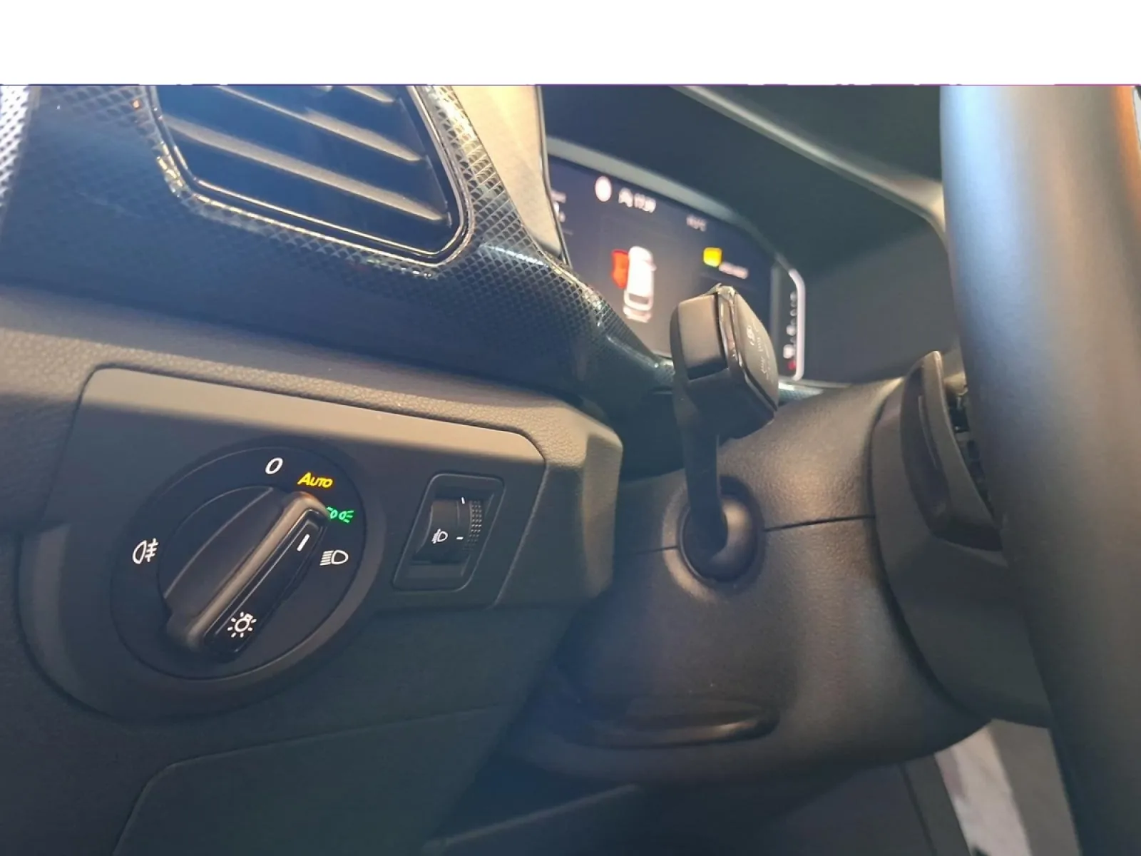 Acheter une volkswagen T-Cross 1.0 TSI 116 Start/Stop DSG7 d’occasion avec 10864km disponible immédiatement - photo 20