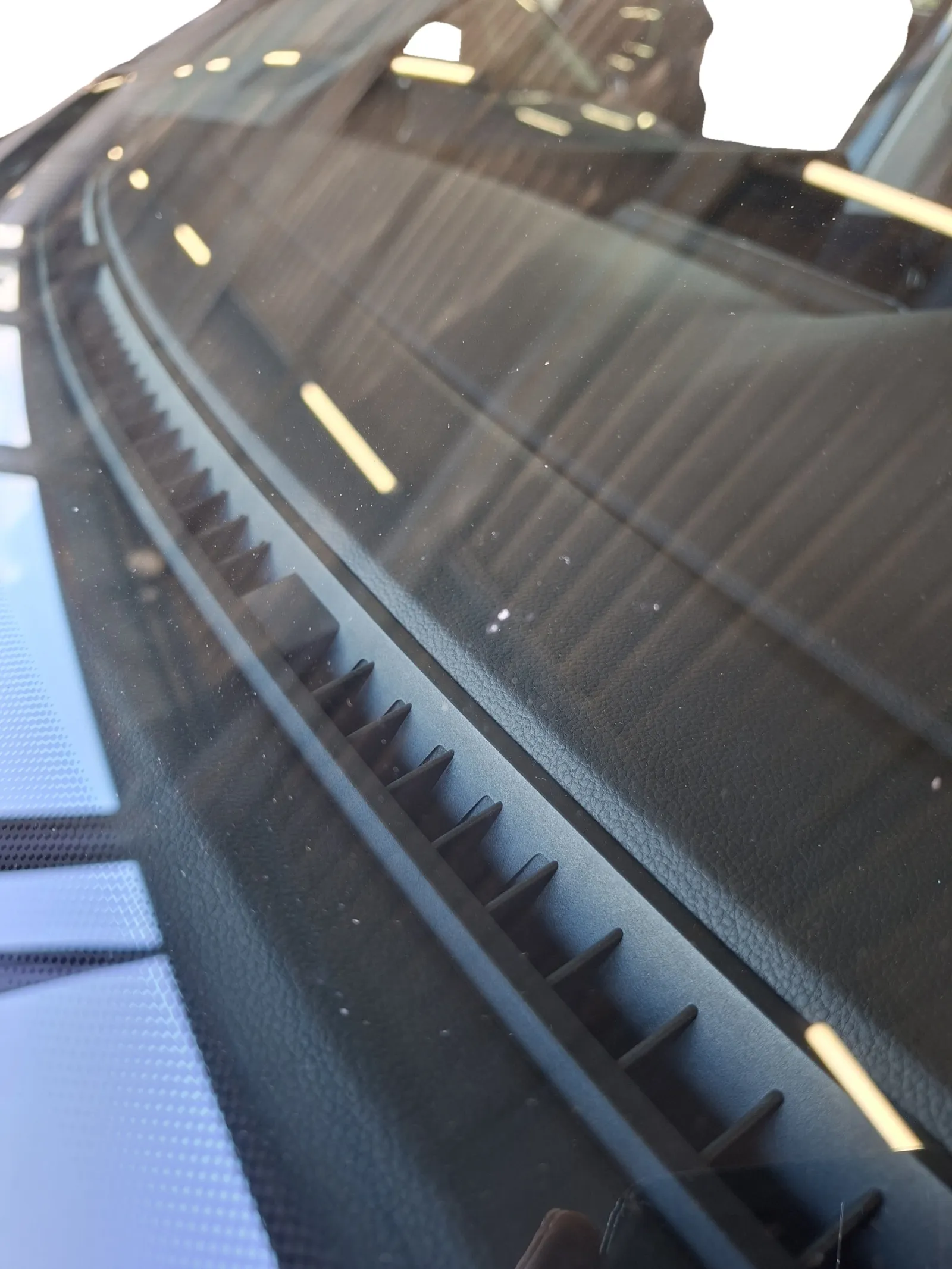 Acheter une volkswagen T-Cross 1.0 TSI 116 Start/Stop DSG7 d’occasion avec 10864km disponible immédiatement - photo 24