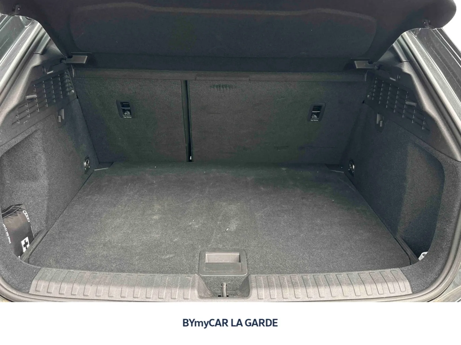 Acheter une audi A3 Allstreet TFSI e Hybride rechargeable 204 S tronic 6 d’occasion avec 10212km disponible immédiatement - photo 13