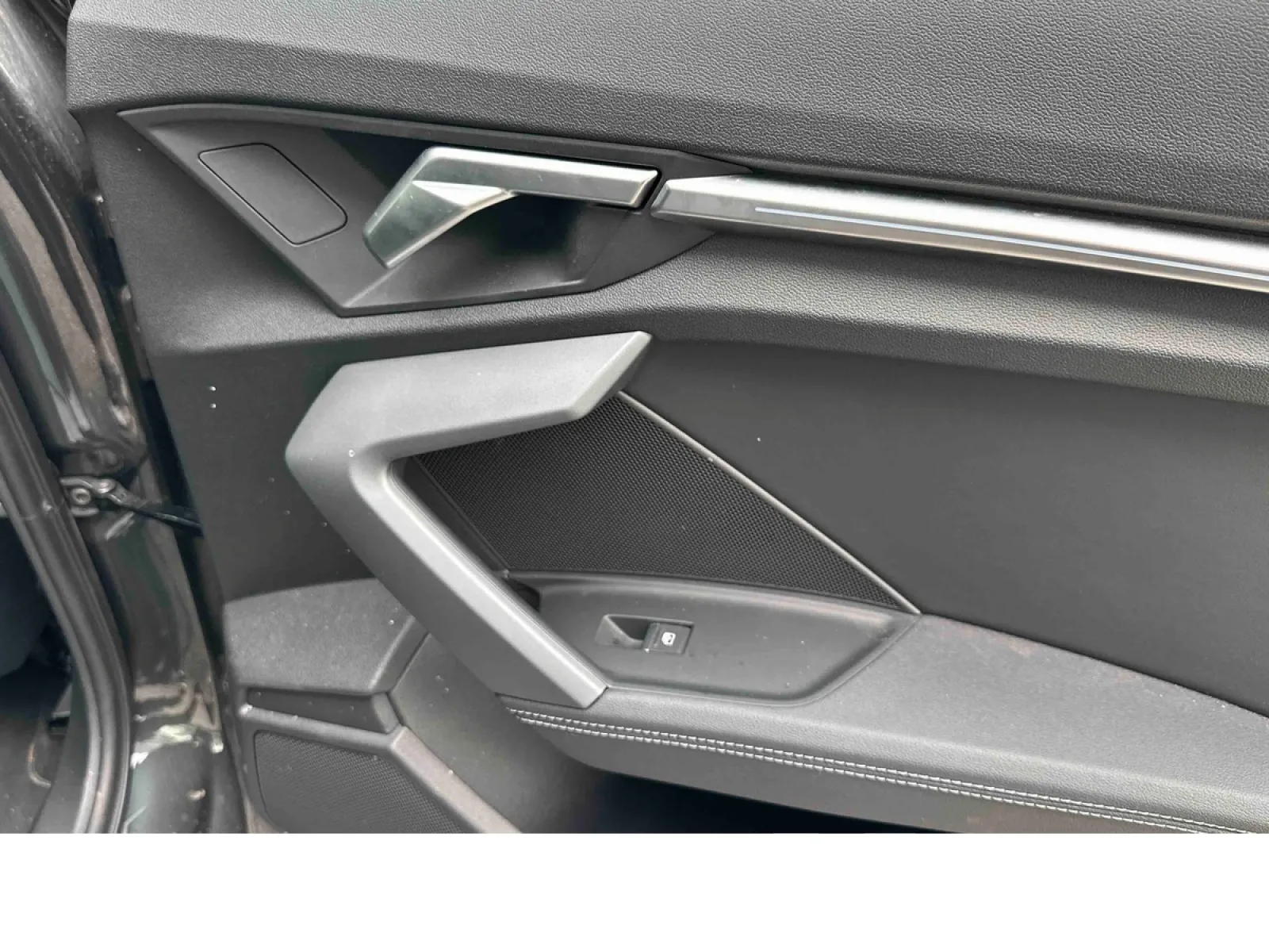 Acheter une audi A3 Allstreet TFSI e Hybride rechargeable 204 S tronic 6 d’occasion avec 10212km disponible immédiatement - photo 22