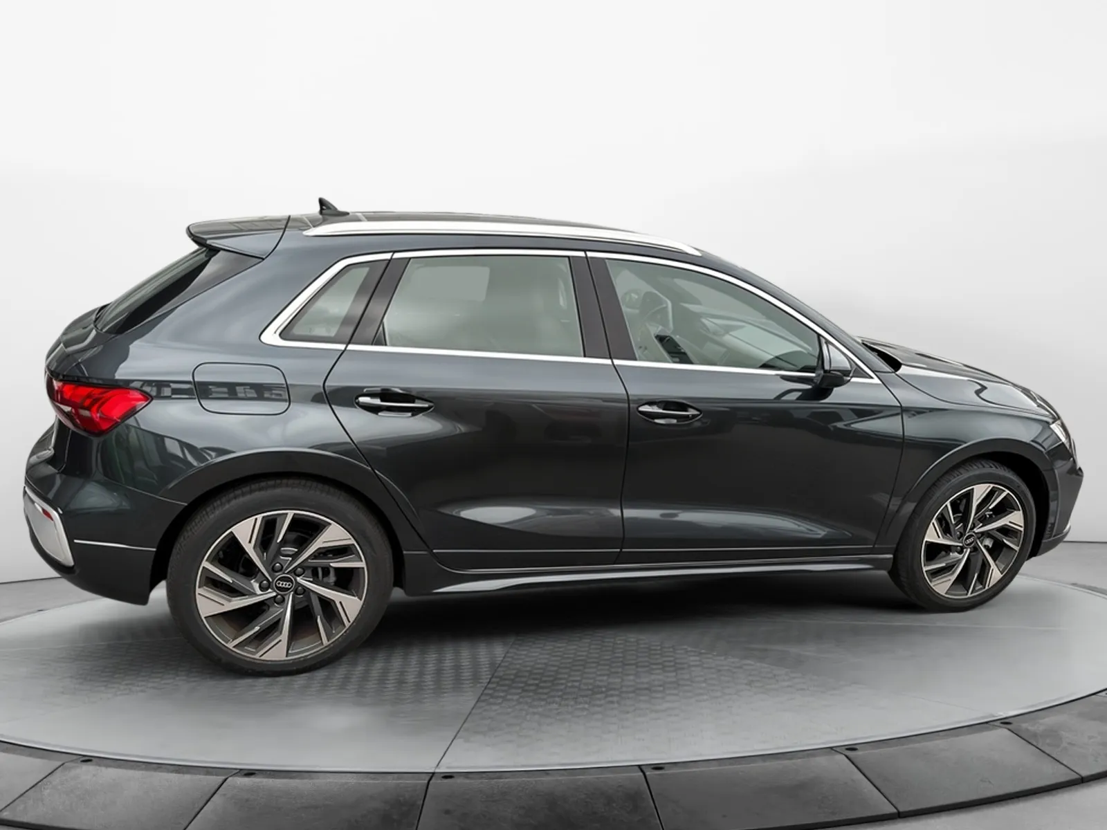 Acheter une audi A3 Allstreet TFSI e Hybride rechargeable 204 S tronic 6 d’occasion avec 10212km disponible immédiatement - photo 6