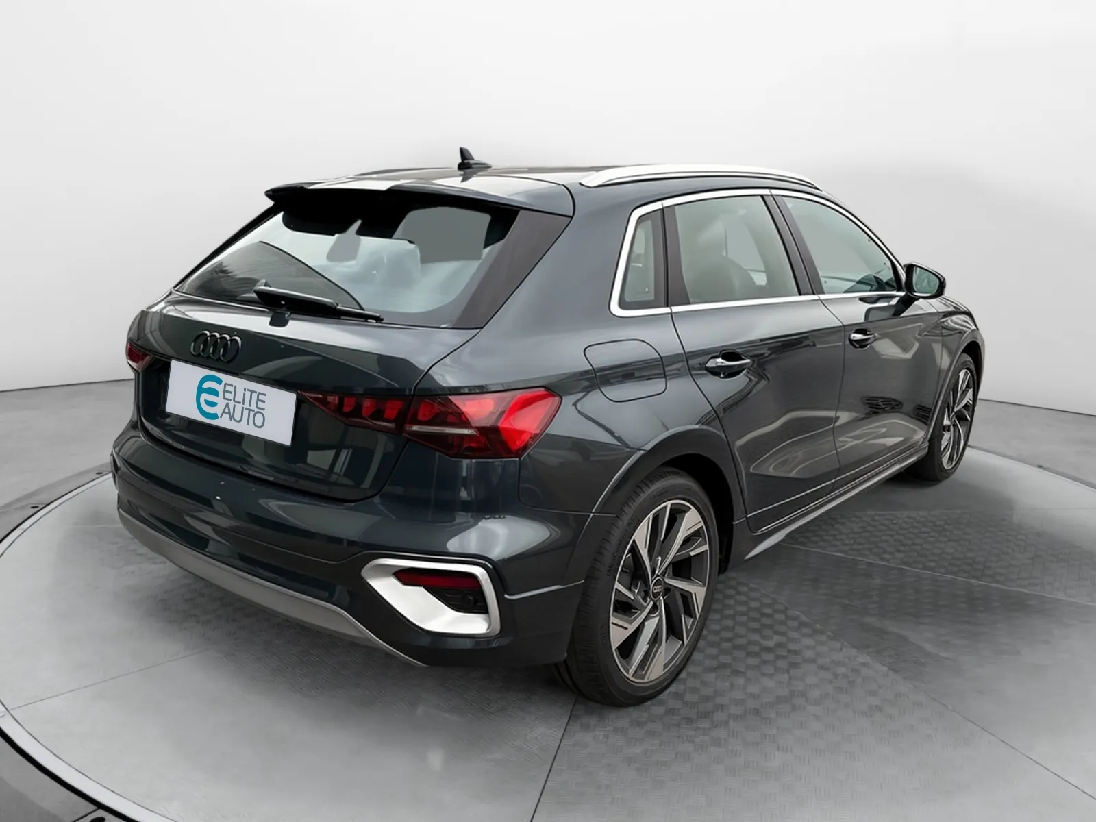Acheter une audi A3 Allstreet TFSI e Hybride rechargeable 204 S tronic 6 d’occasion avec 10212km disponible immédiatement - photo 5