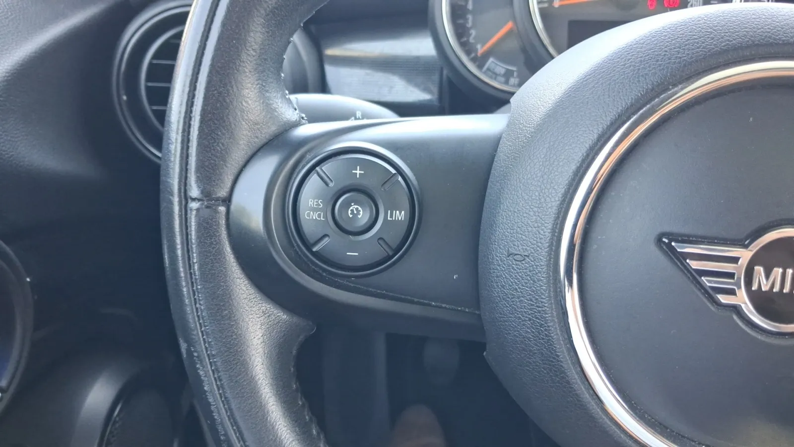 Acheter une mini Hatch 5 Portes Cooper S 192 ch d’occasion avec 73461km disponible immédiatement - photo 28