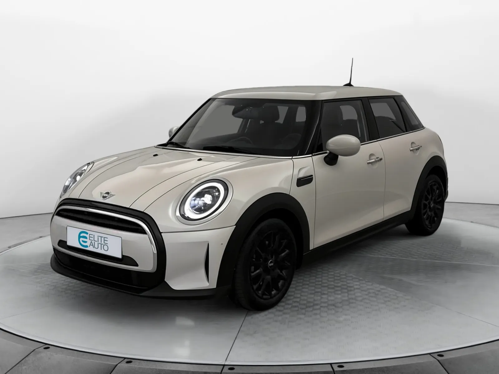 Acheter une mini Hatch 5 Portes Cooper 136 ch DKG7 d’occasion avec 23250km disponible immédiatement - photo 1