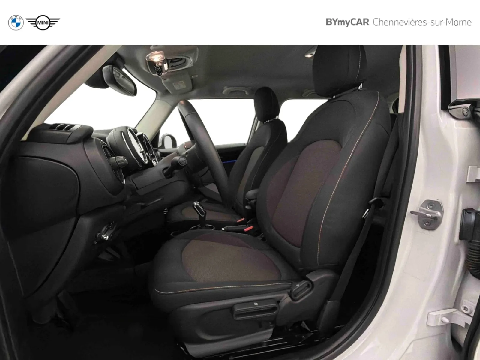 Acheter une mini Hatch 5 Portes Cooper 136 ch DKG7 d’occasion avec 23250km disponible immédiatement - photo 11