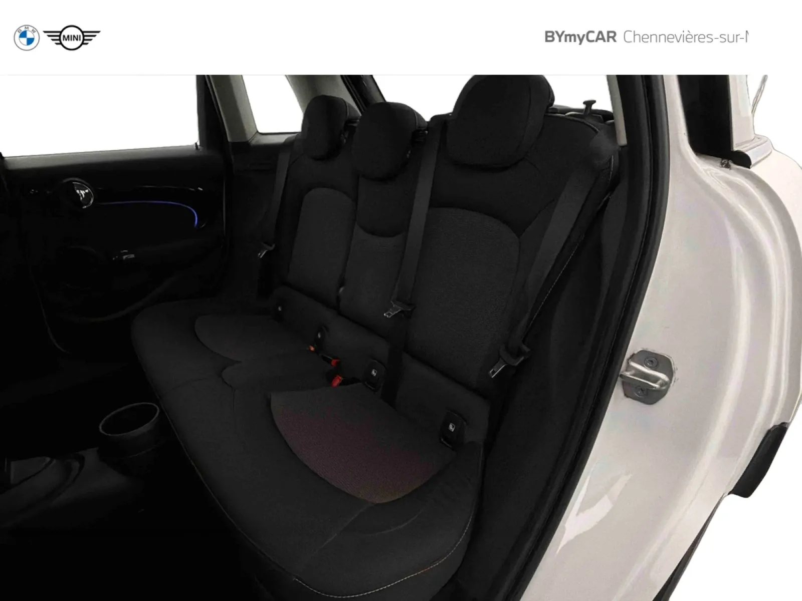 Acheter une mini Hatch 5 Portes Cooper 136 ch DKG7 d’occasion avec 23250km disponible immédiatement - photo 12