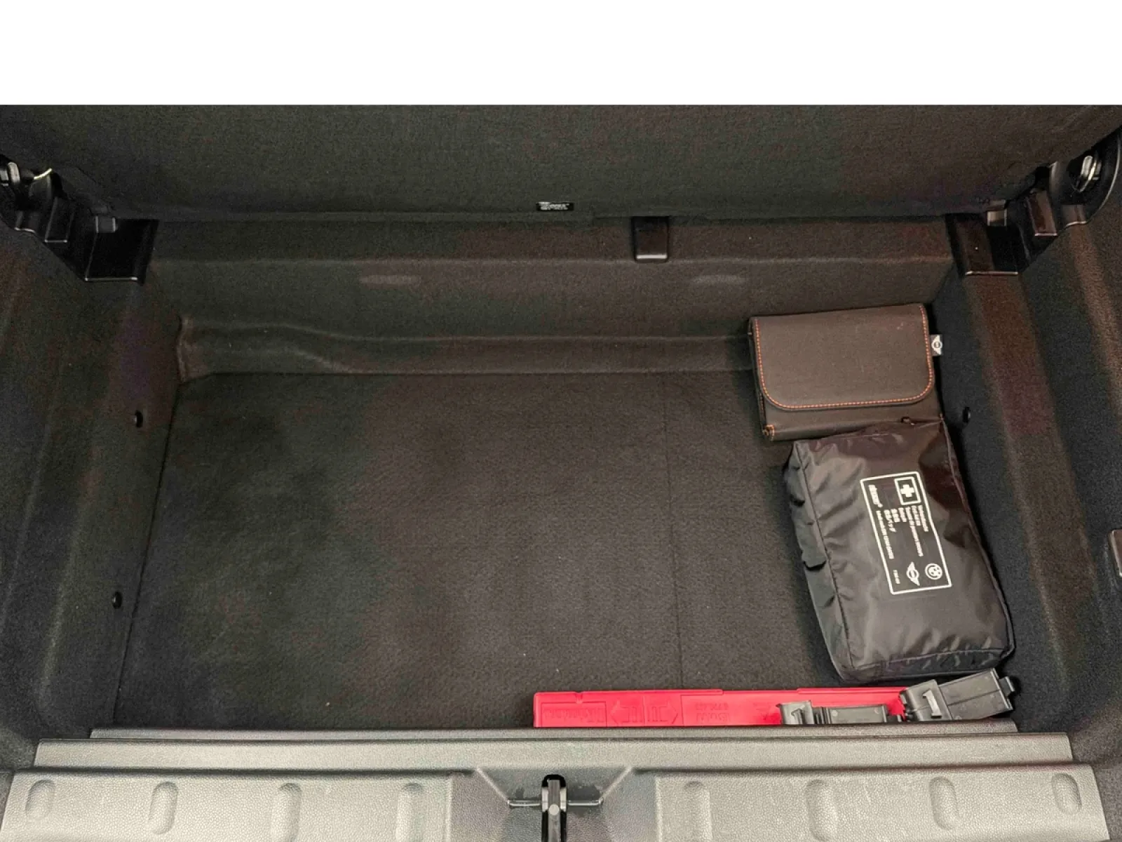 Acheter une mini Hatch 5 Portes Cooper 136 ch DKG7 d’occasion avec 23250km disponible immédiatement - photo 17