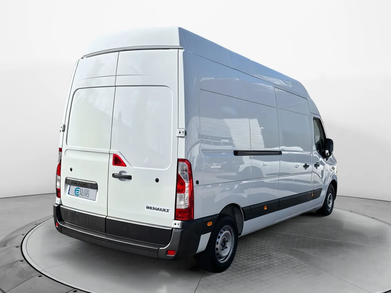 Acheter une renault MASTER FGN TRAC F3500 L3H3 BLUE DCI 135 d’occasion avec 26805km disponible immédiatement - photo 5