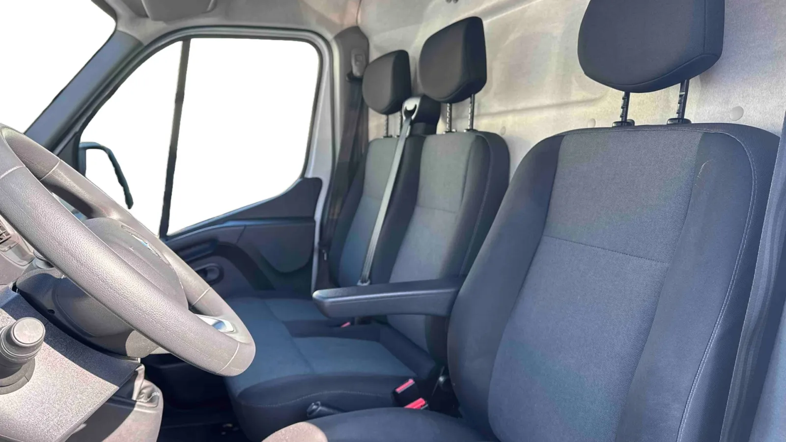 Acheter une renault MASTER FGN TRAC F3500 L3H3 BLUE DCI 135 d’occasion avec 26805km disponible immédiatement - photo 11