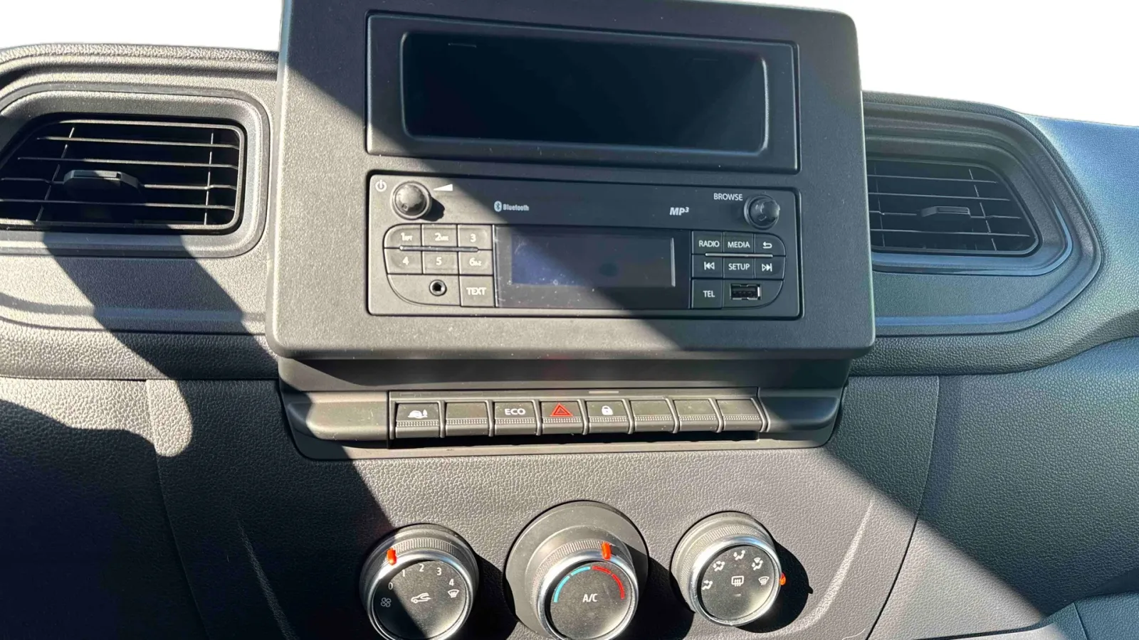 Acheter une renault MASTER FGN TRAC F3500 L3H3 BLUE DCI 135 d’occasion avec 26805km disponible immédiatement - photo 16