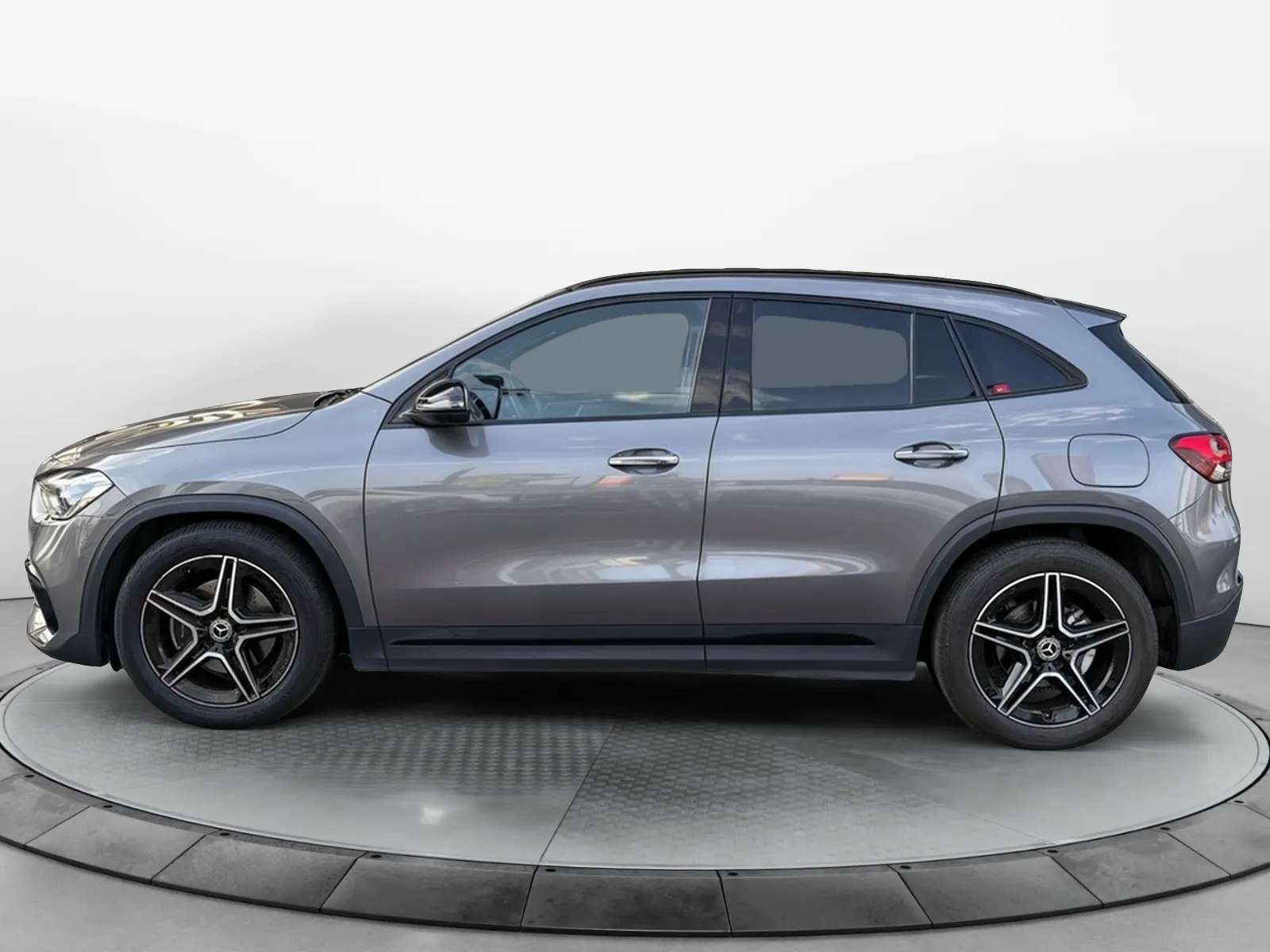 Acheter une mercedes GLA 200 d 8G-DCT d’occasion avec 55000km disponible immédiatement - photo 2