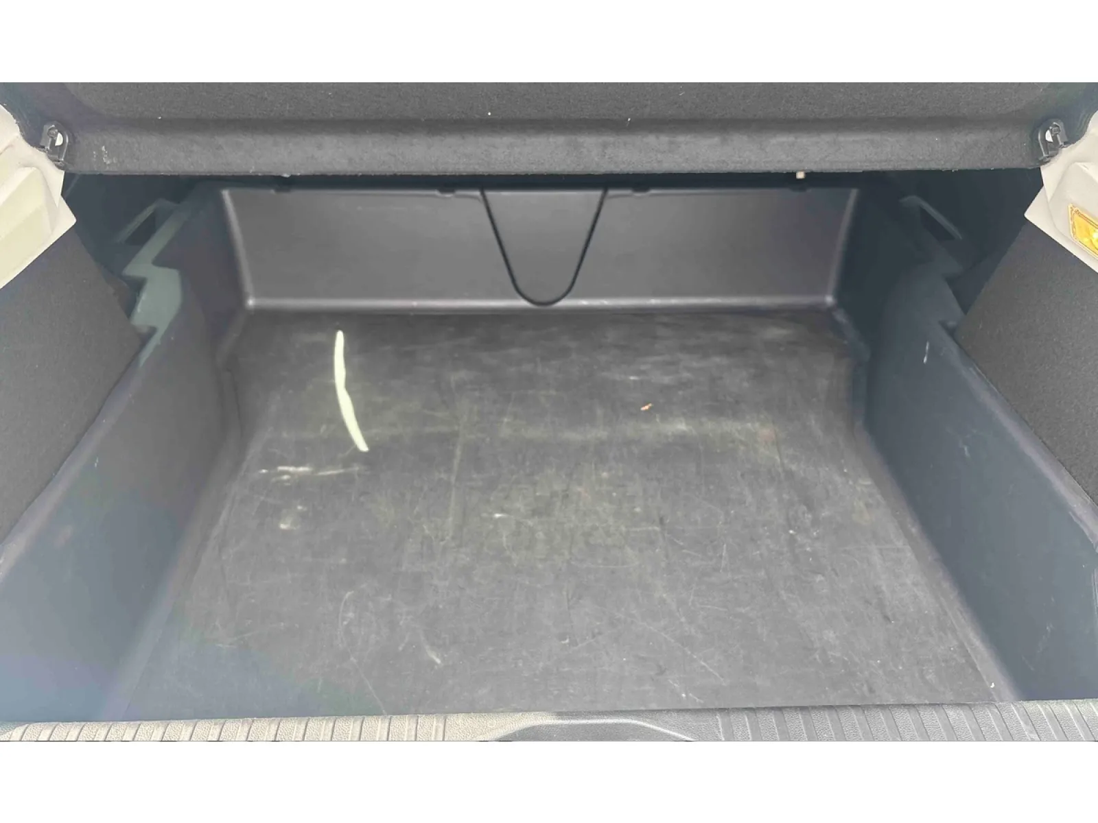 Acheter une renault CLIO SOCIETE BLUE DCI 100 - 21N d’occasion avec 62559km disponible immédiatement - photo 12