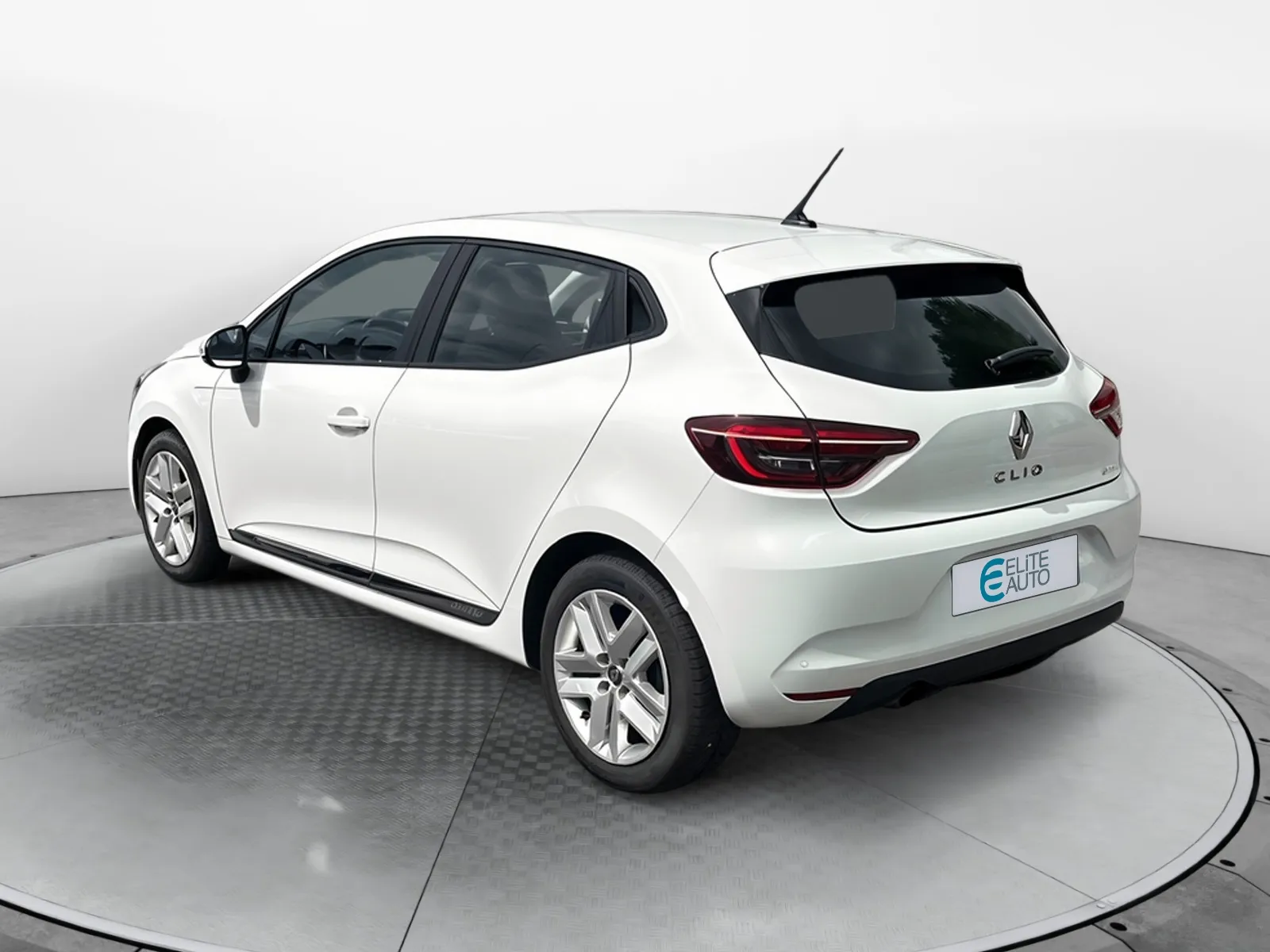 Acheter une renault CLIO SOCIETE BLUE DCI 100 - 21N d’occasion avec 62559km disponible immédiatement - photo 3