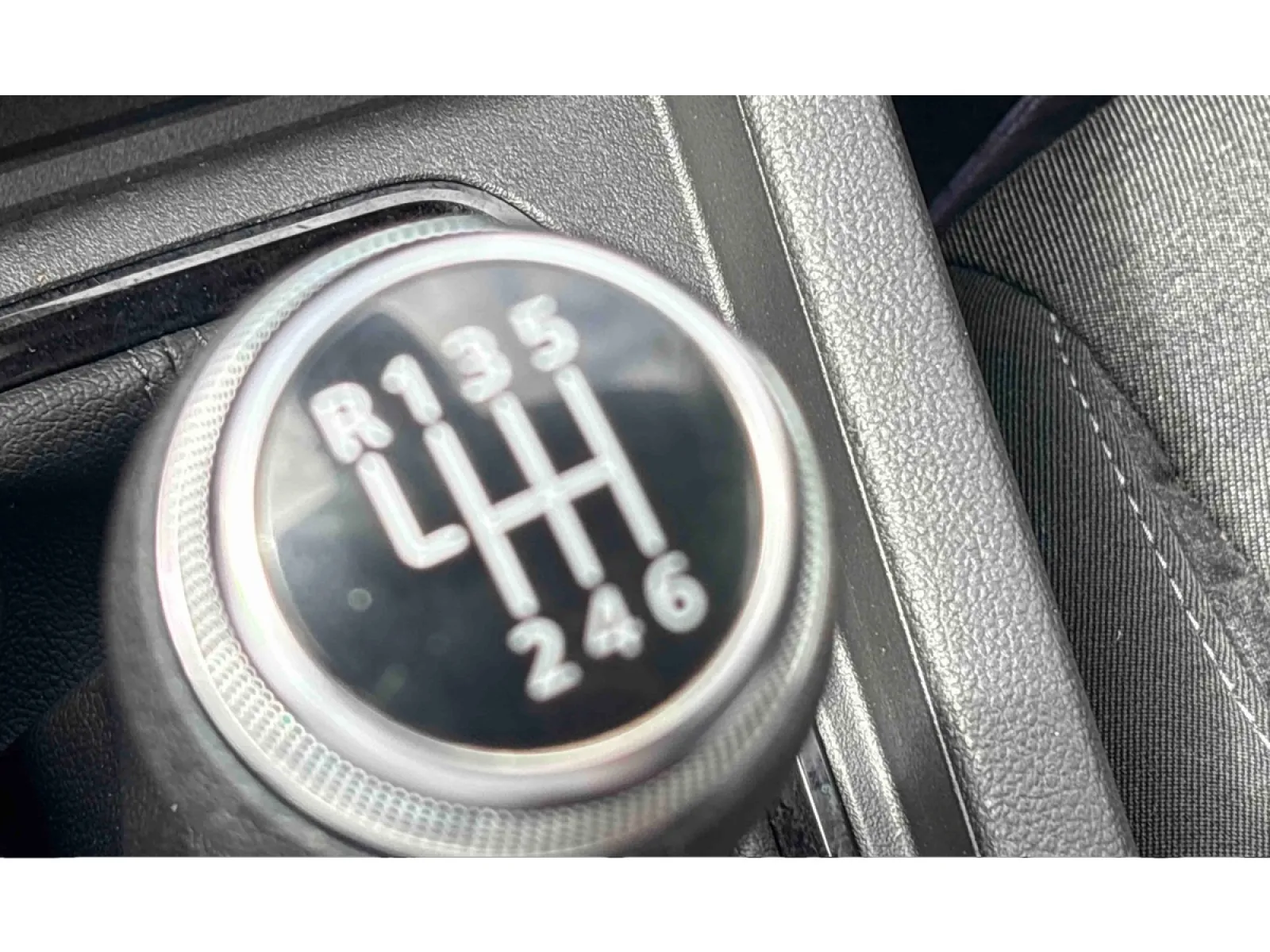 Acheter une renault CLIO SOCIETE BLUE DCI 100 - 21N d’occasion avec 62559km disponible immédiatement - photo 21