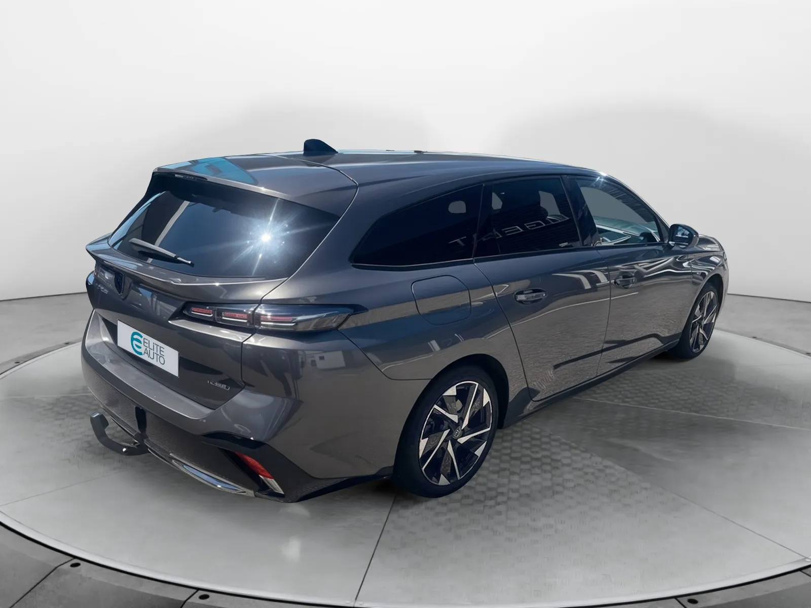 Acheter une peugeot 308 SW PHEV 180 e-EAT8 d’occasion avec 91030km disponible immédiatement - photo 5