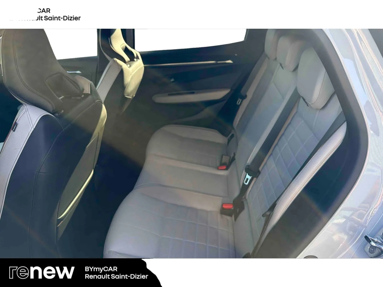 Acheter une renault Megane E-Tech EV60 220 ch super charge d’occasion avec 42500km disponible immédiatement - photo 12