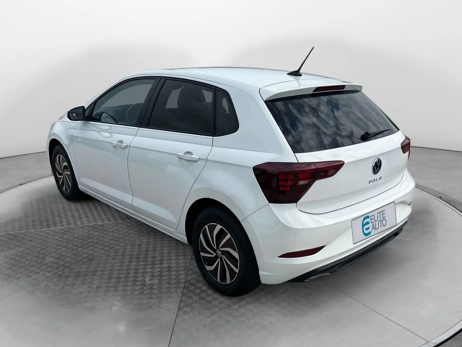 Acheter une volkswagen Polo 1.0 TSI 95 S&S BVM5 d’occasion avec 5960km disponible immédiatement - photo 3