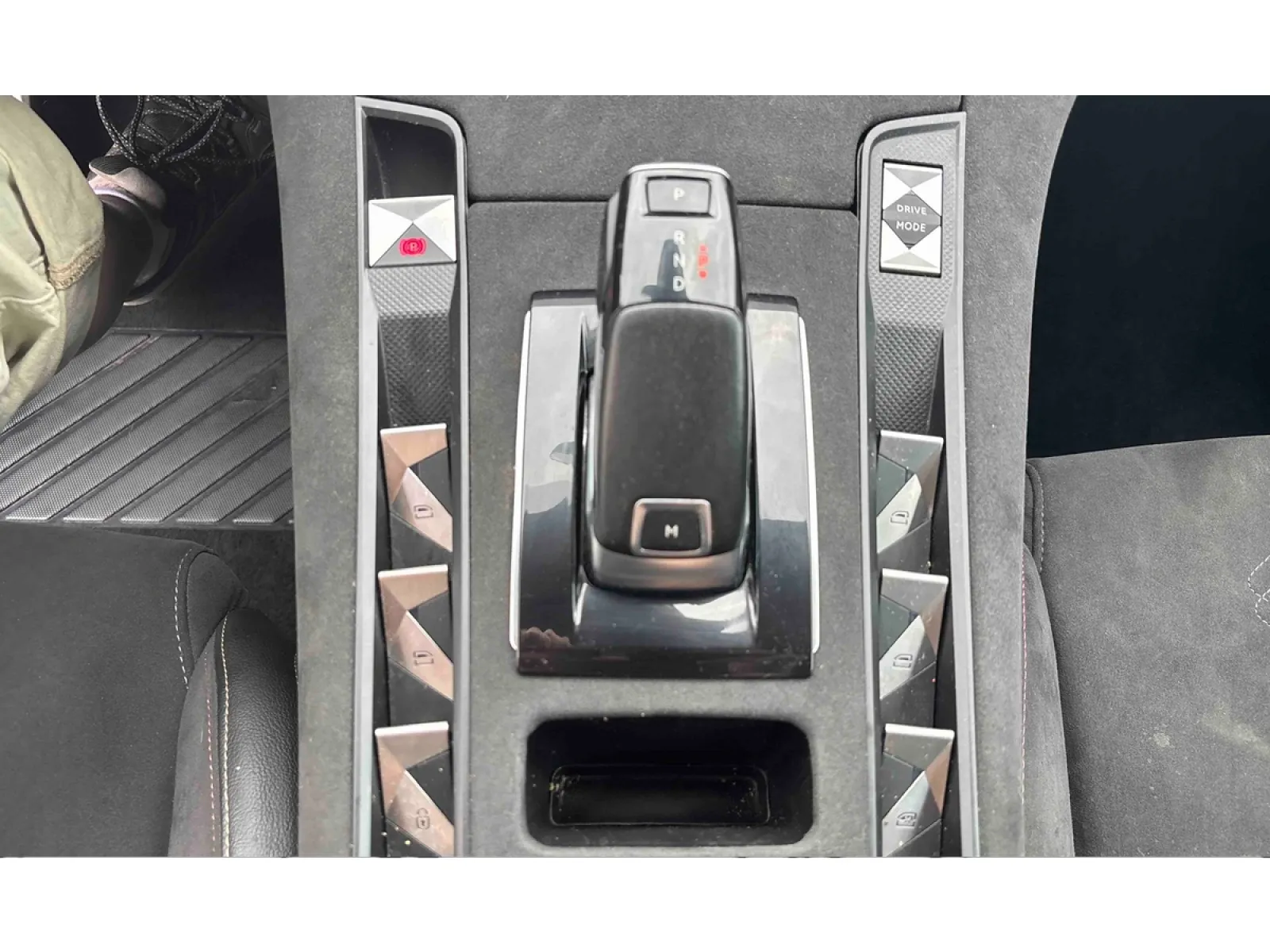 Acheter une ds DS7 Crossback BlueHDi 180 EAT8 d’occasion avec 85779km disponible immédiatement - photo 20