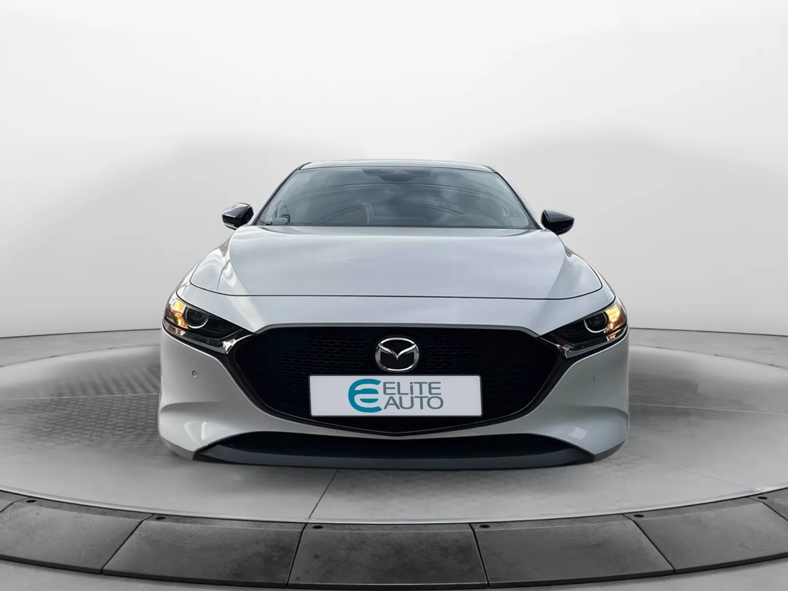 Acheter une mazda Mazda3 5 portes 2.5L e-SKYACTIV-G M Hybrid 140 ch BVM6 d’occasion avec 28073km disponible immédiatement - photo 8