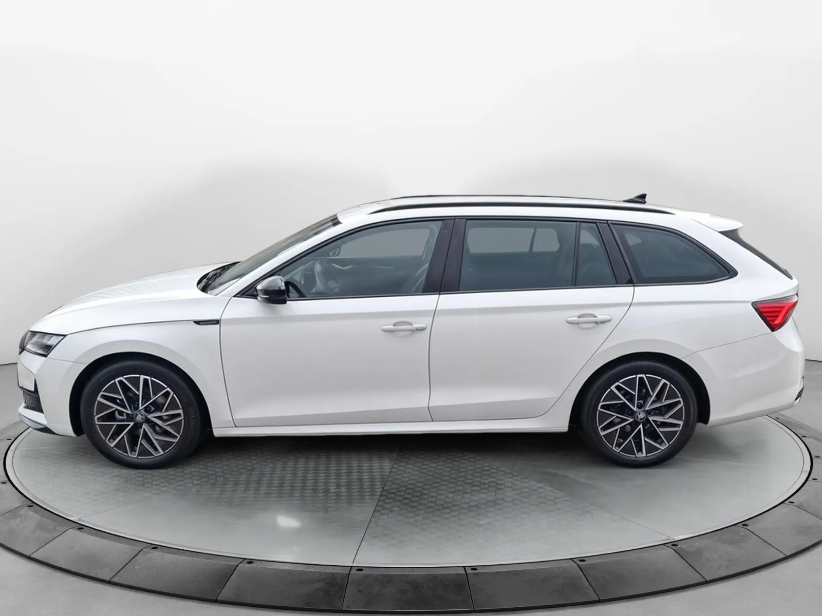 Acheter une skoda Octavia Combi 1.5 TSI Hybrid 150 ch ACT DSG7 d’occasion avec 37730km disponible immédiatement - photo 2