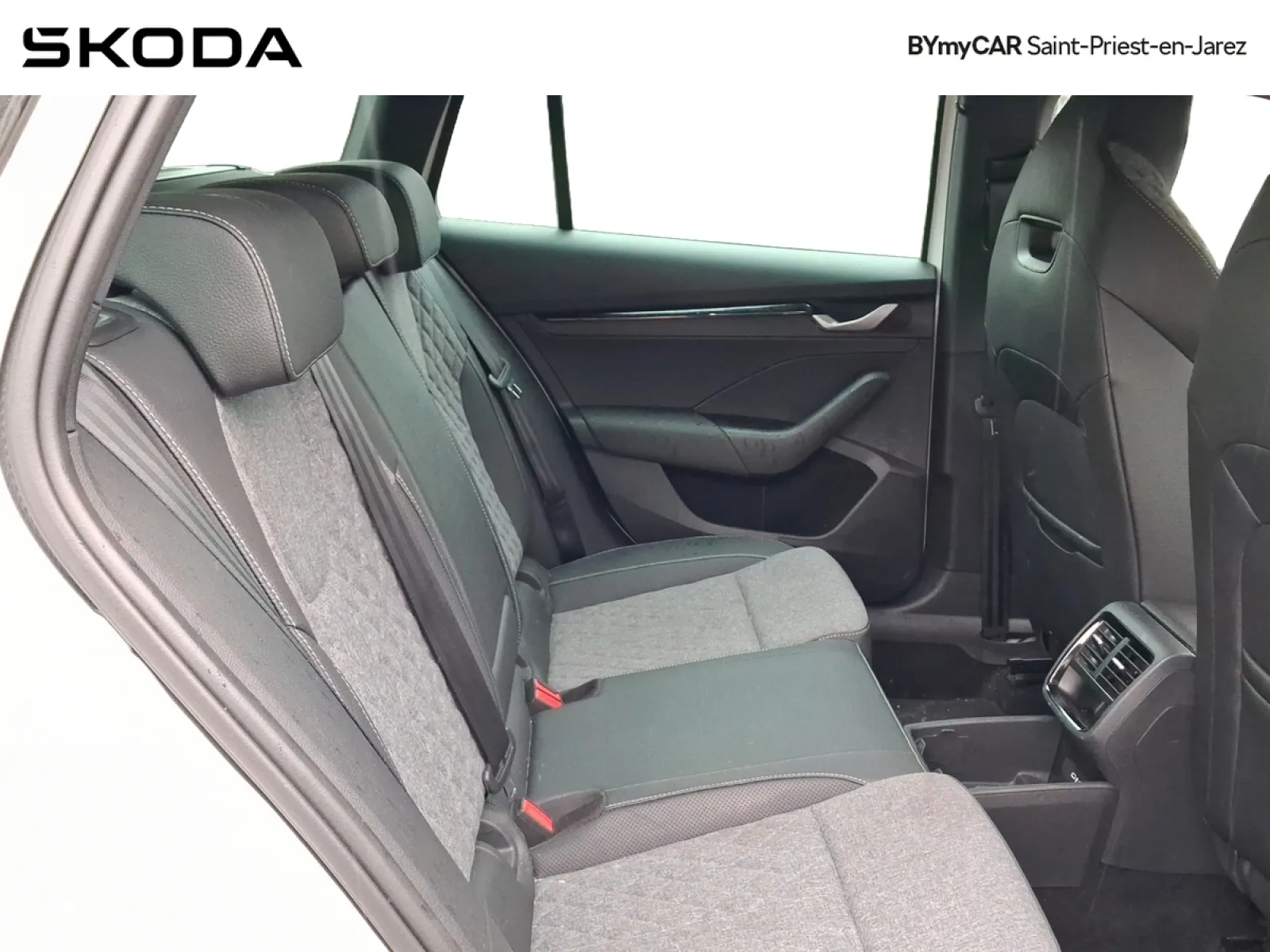 Acheter une skoda Octavia Combi 1.5 TSI Hybrid 150 ch ACT DSG7 d’occasion avec 37730km disponible immédiatement - photo 14
