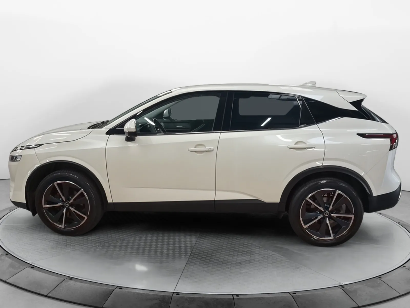 Acheter une nissan Qashqai Mild Hybrid 158 ch Xtronic d’occasion avec 68149km disponible immédiatement - photo 2