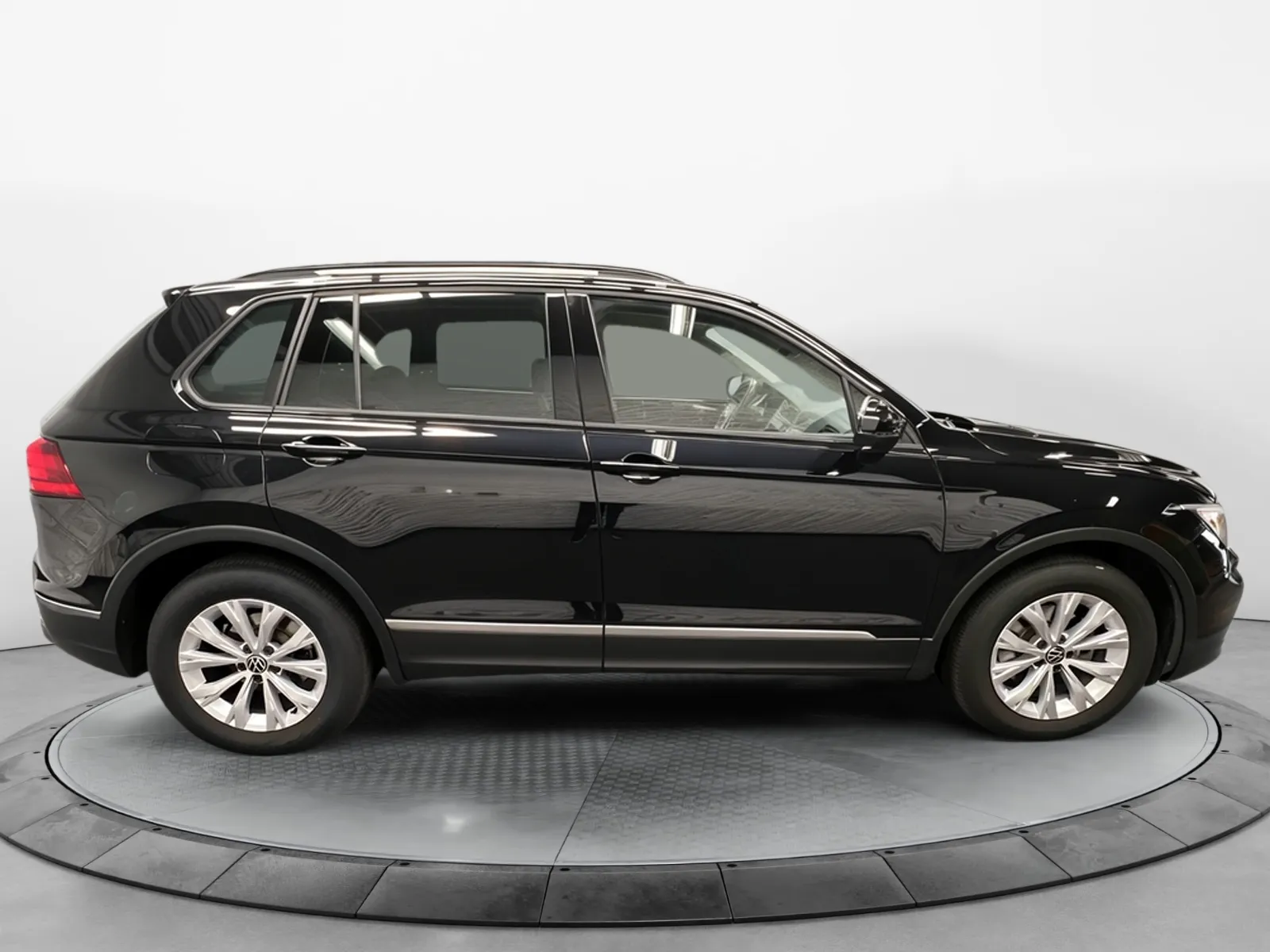 Acheter une volkswagen Tiguan 2.0 TDI 150ch DSG7 d’occasion avec 83197km disponible immédiatement - photo 6