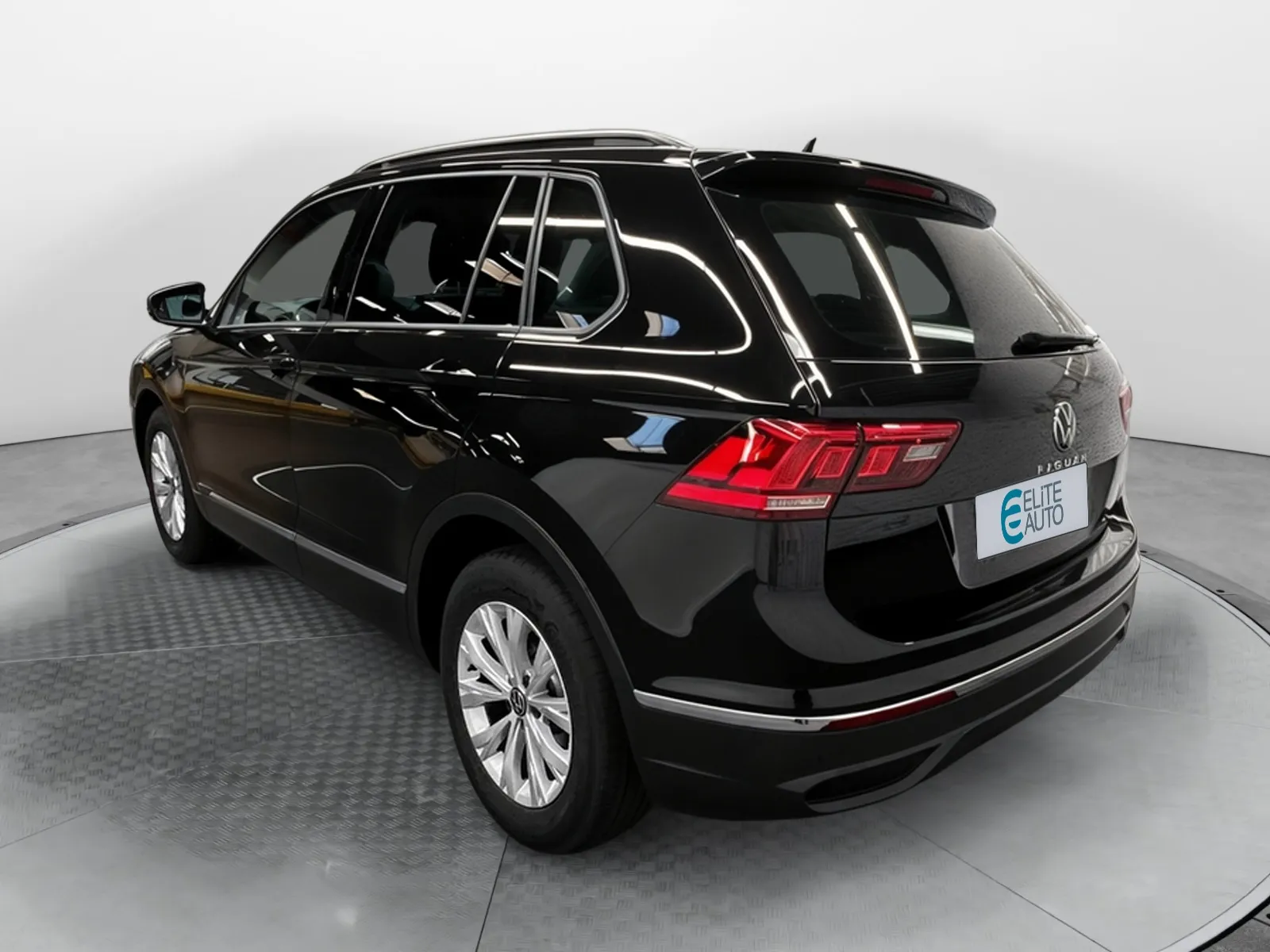 Acheter une volkswagen Tiguan 2.0 TDI 150ch DSG7 d’occasion avec 83197km disponible immédiatement - photo 3