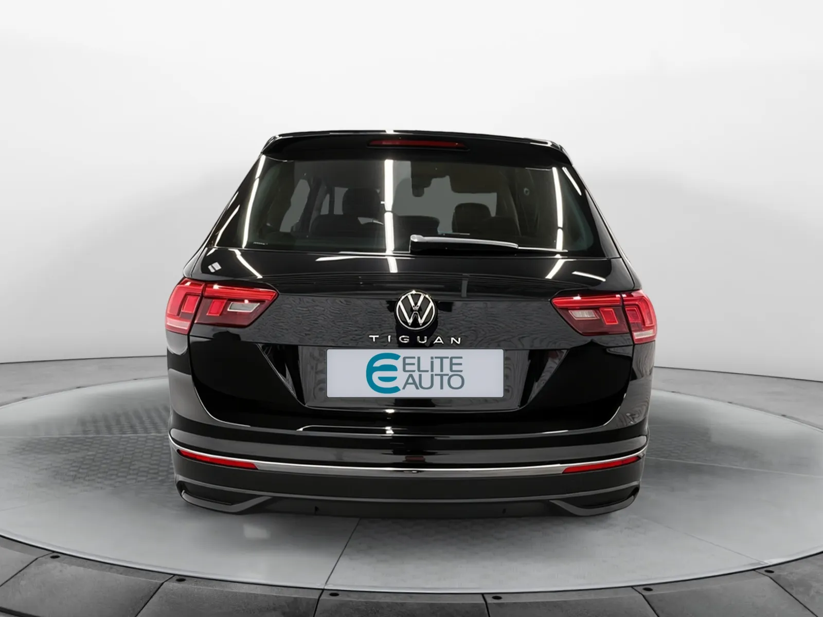Acheter une volkswagen Tiguan 2.0 TDI 150ch DSG7 d’occasion avec 83197km disponible immédiatement - photo 4