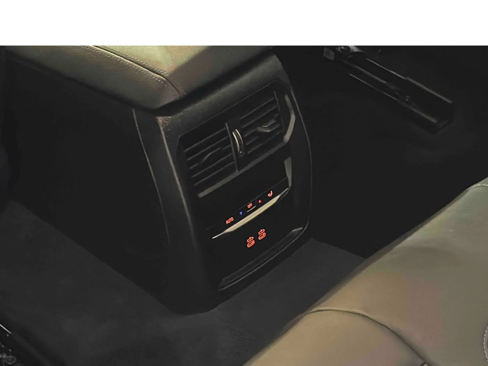 Acheter une bmw Touring 330e 292 ch BVA8 d’occasion avec 39999km disponible immédiatement - photo 28