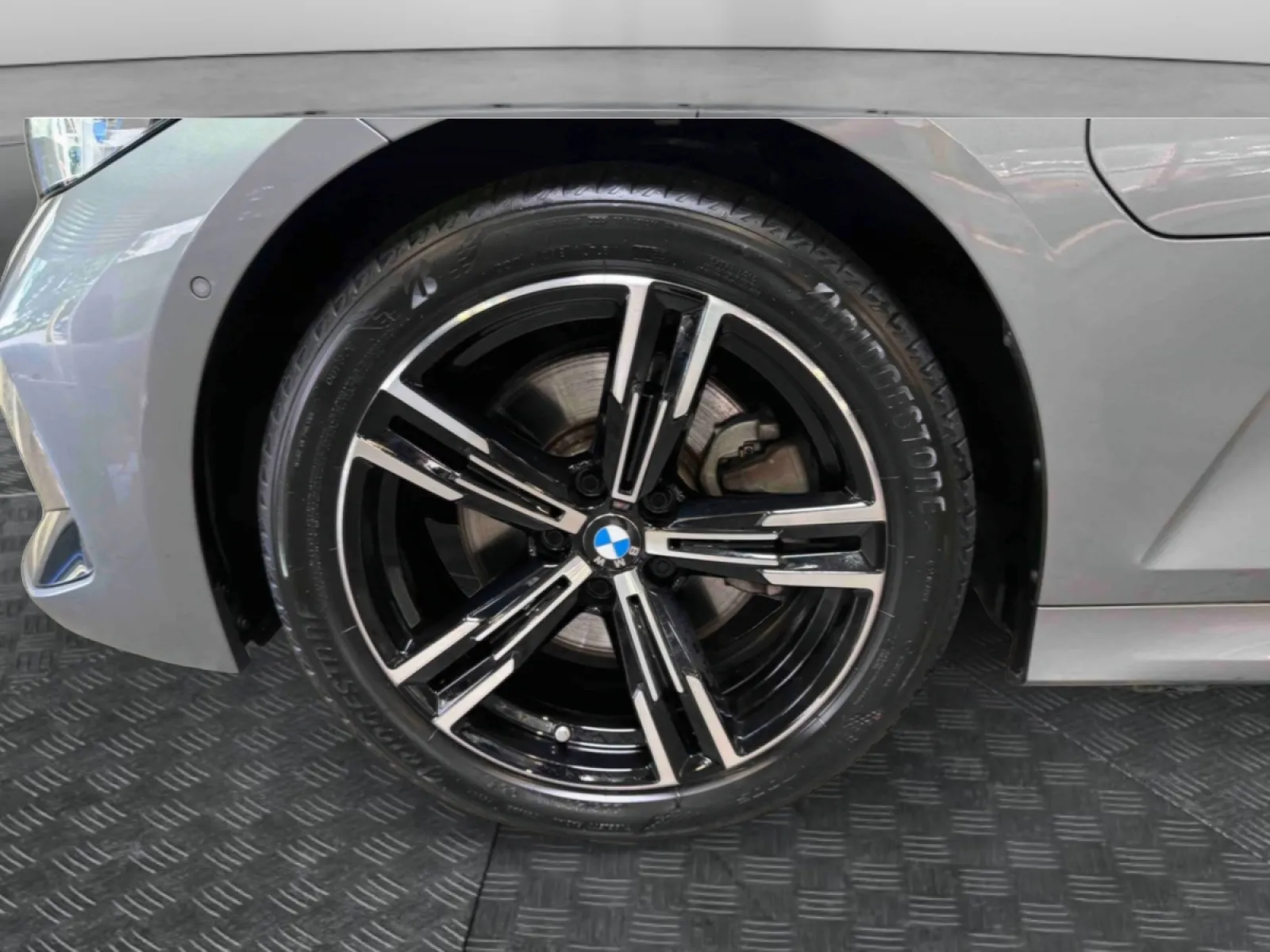 Acheter une bmw Touring 330e 292 ch BVA8 d’occasion avec 39999km disponible immédiatement - photo 19