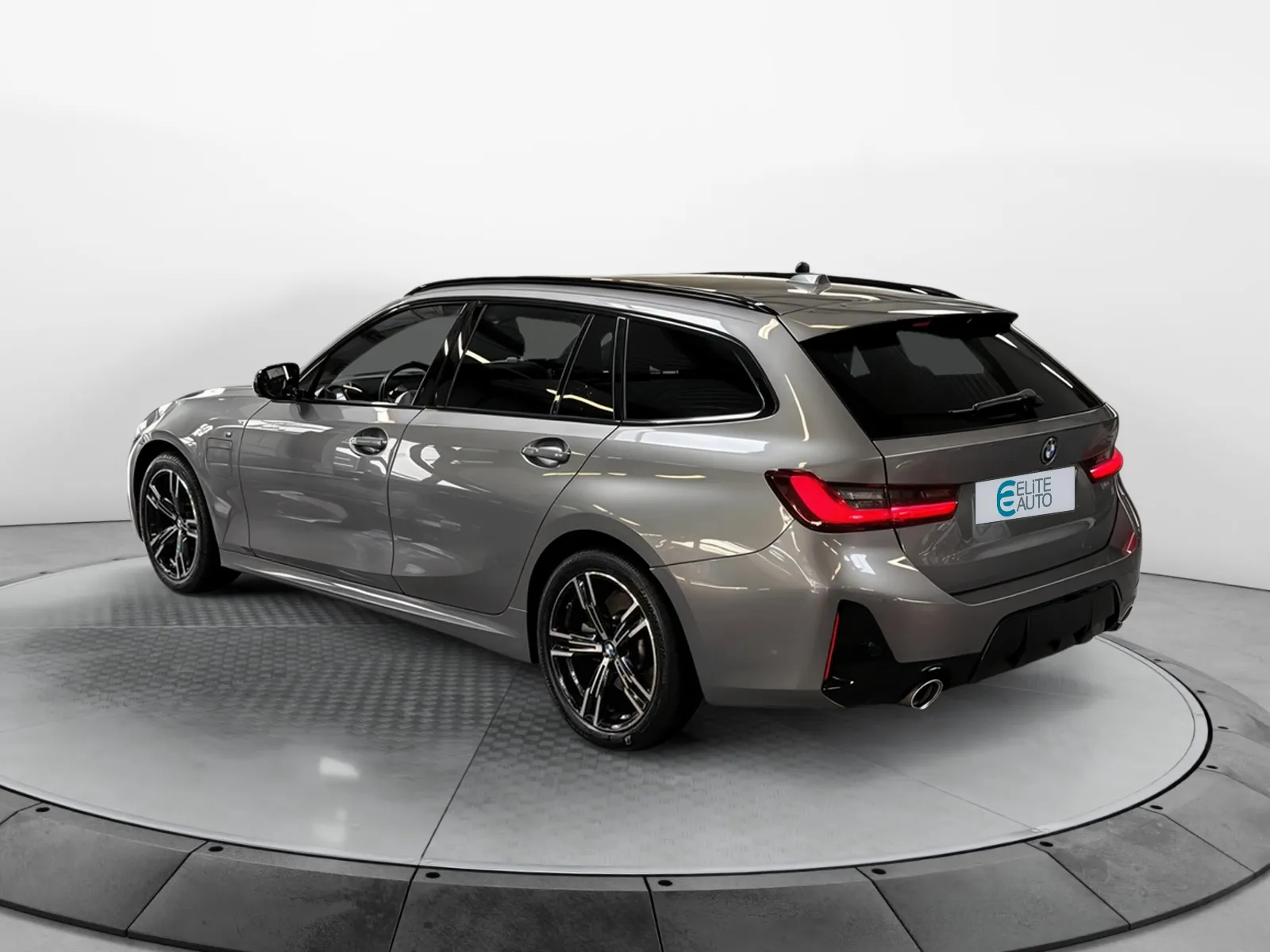 Acheter une bmw Touring 330e 292 ch BVA8 d’occasion avec 39999km disponible immédiatement - photo 3