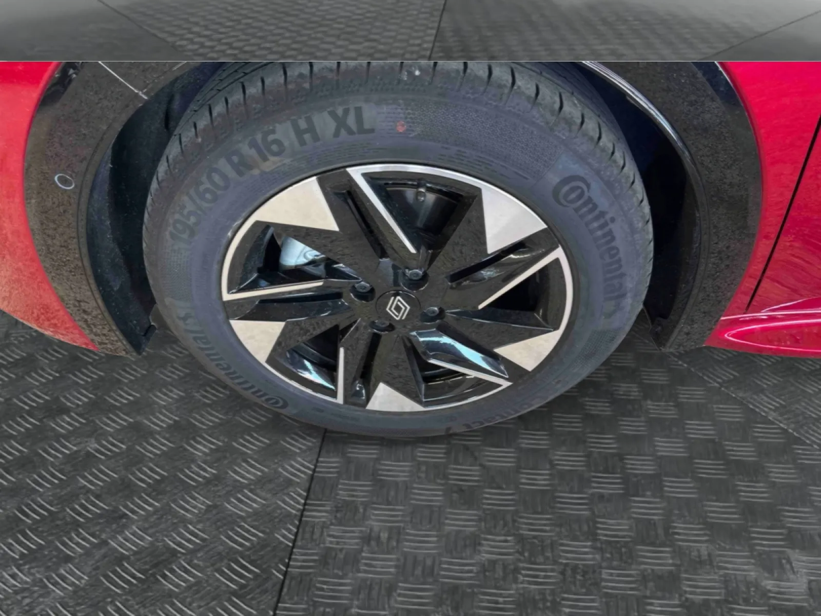 Acheter une renault Clio E-Tech full hybrid 160 ch d’occasion avec 4939km disponible immédiatement - photo 14