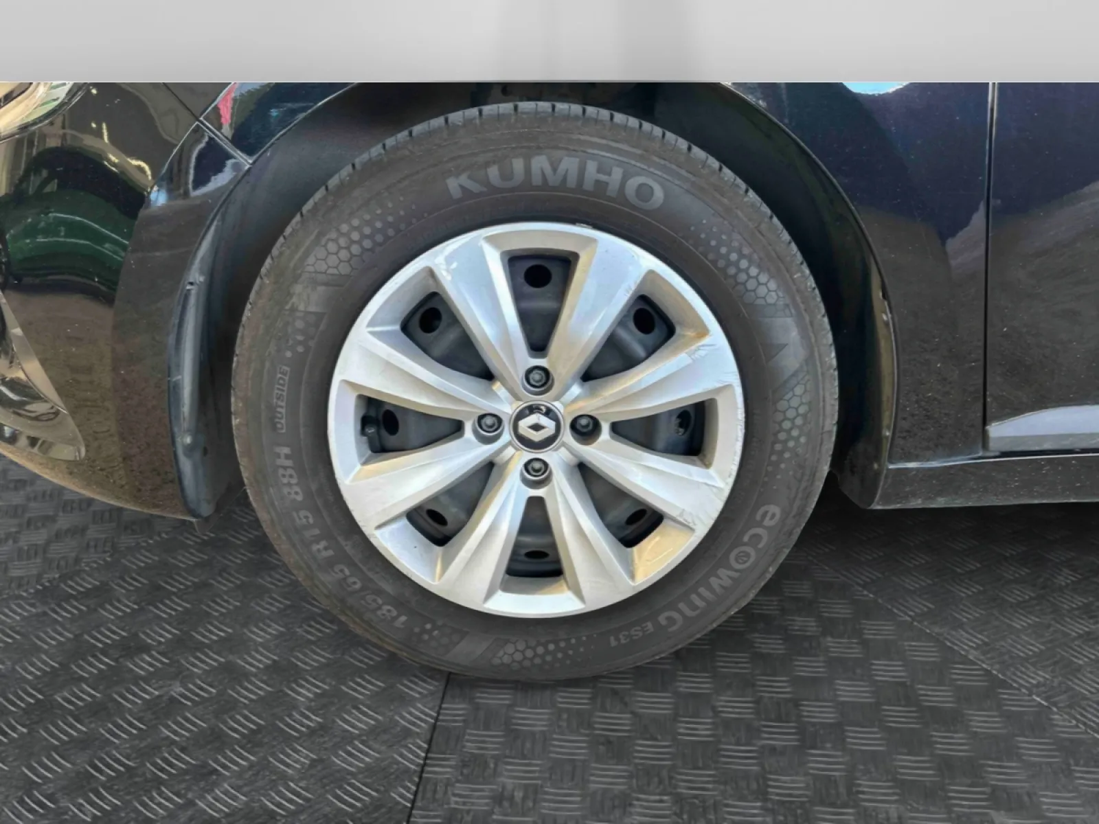 Acheter une renault Clio SCe 65 d’occasion avec 40000km disponible immédiatement - photo 14